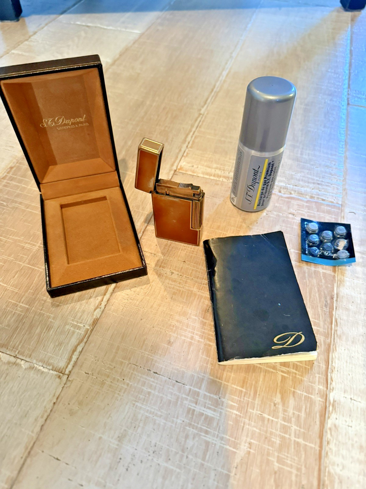 Vintage S.T. Dupont Ligne 1 Large Lighter – Chinese Lacquer & Gold – Full Set Vintage S.T. Dupont Ligne 1 Large Lighter – Chinese Lacquer & Gold – Full Set