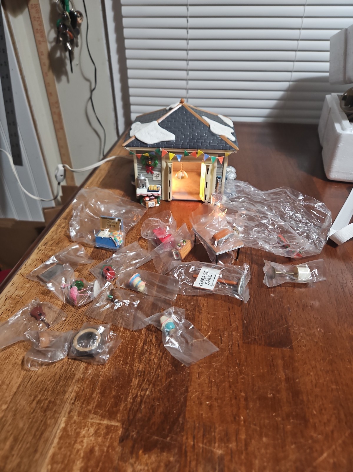 Dept 56 Snow Village Another Man's Treasure Garage Sale Set # 54945 1999 w/Box Dept 56 Snow Village Another Man's Treasure Garage Sale Set # 54945 1999 w/Box