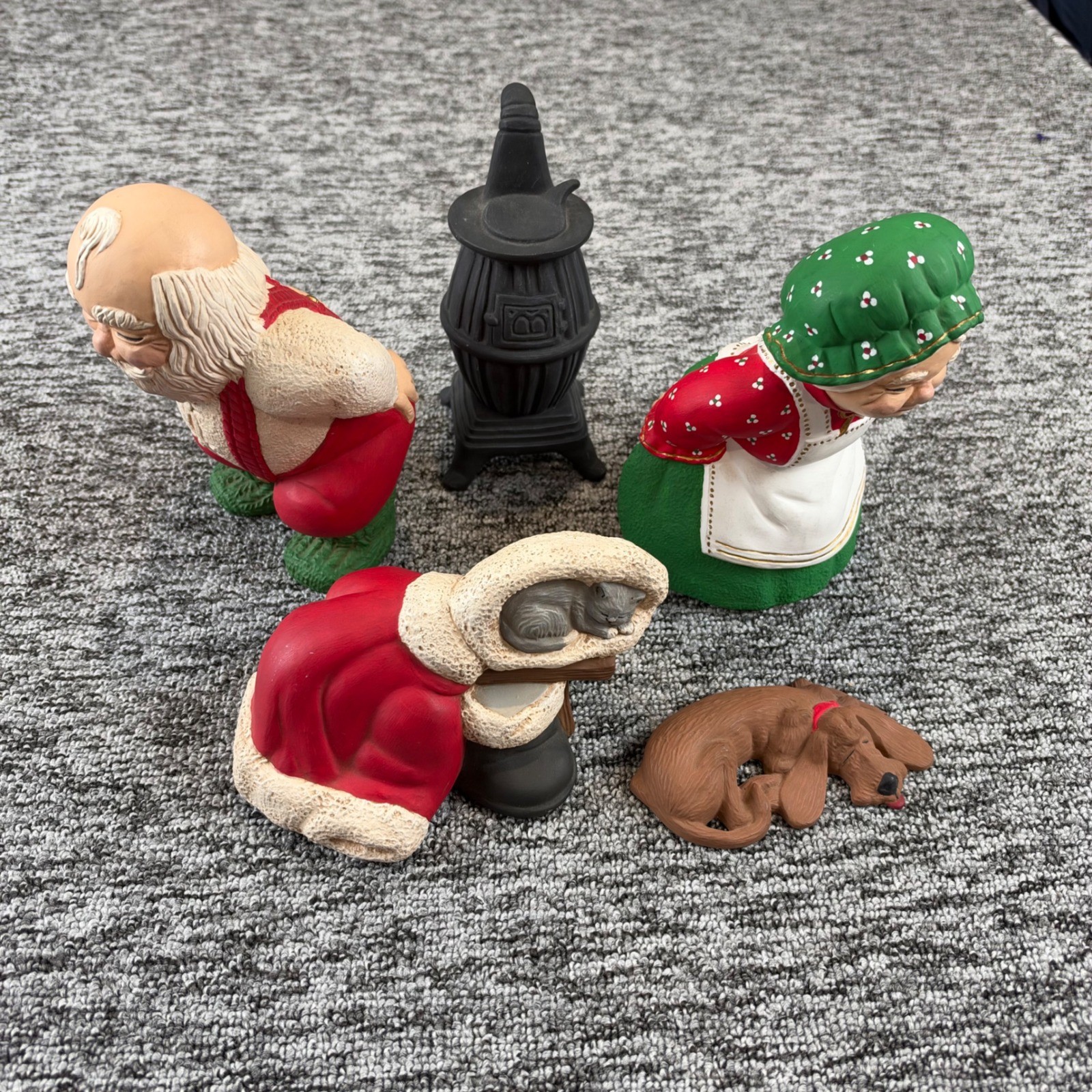 Vintage Hand Painted Ceramic Santa Mrs Claus Warming Stove Christmas Set of 5 Vintage Hand Painted Ceramic Santa Mrs Claus Warming Stove Christmas Set of 5
