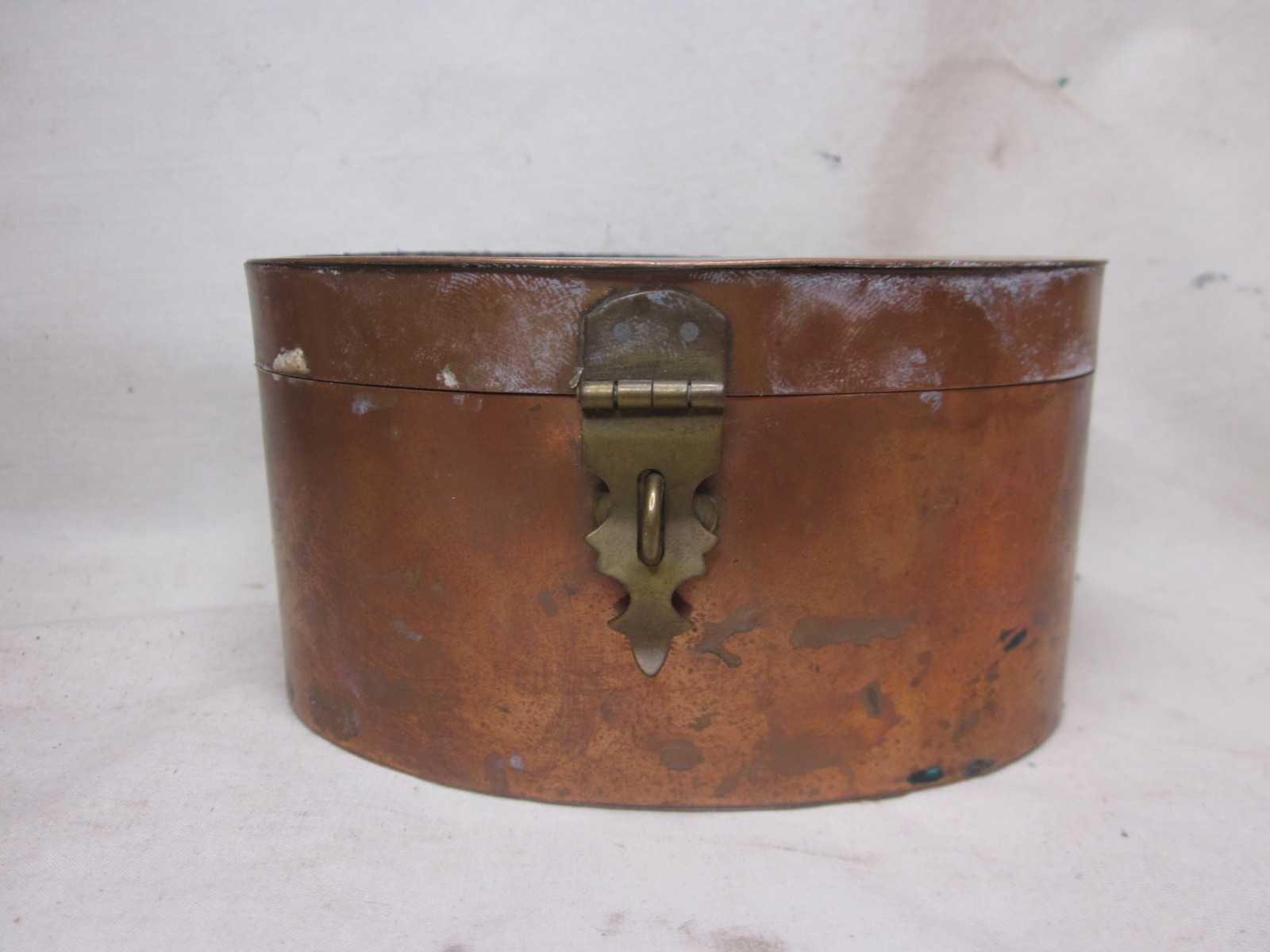 as-is vintage copper container brass latch hinged box *PLEASE NOTE: offset top