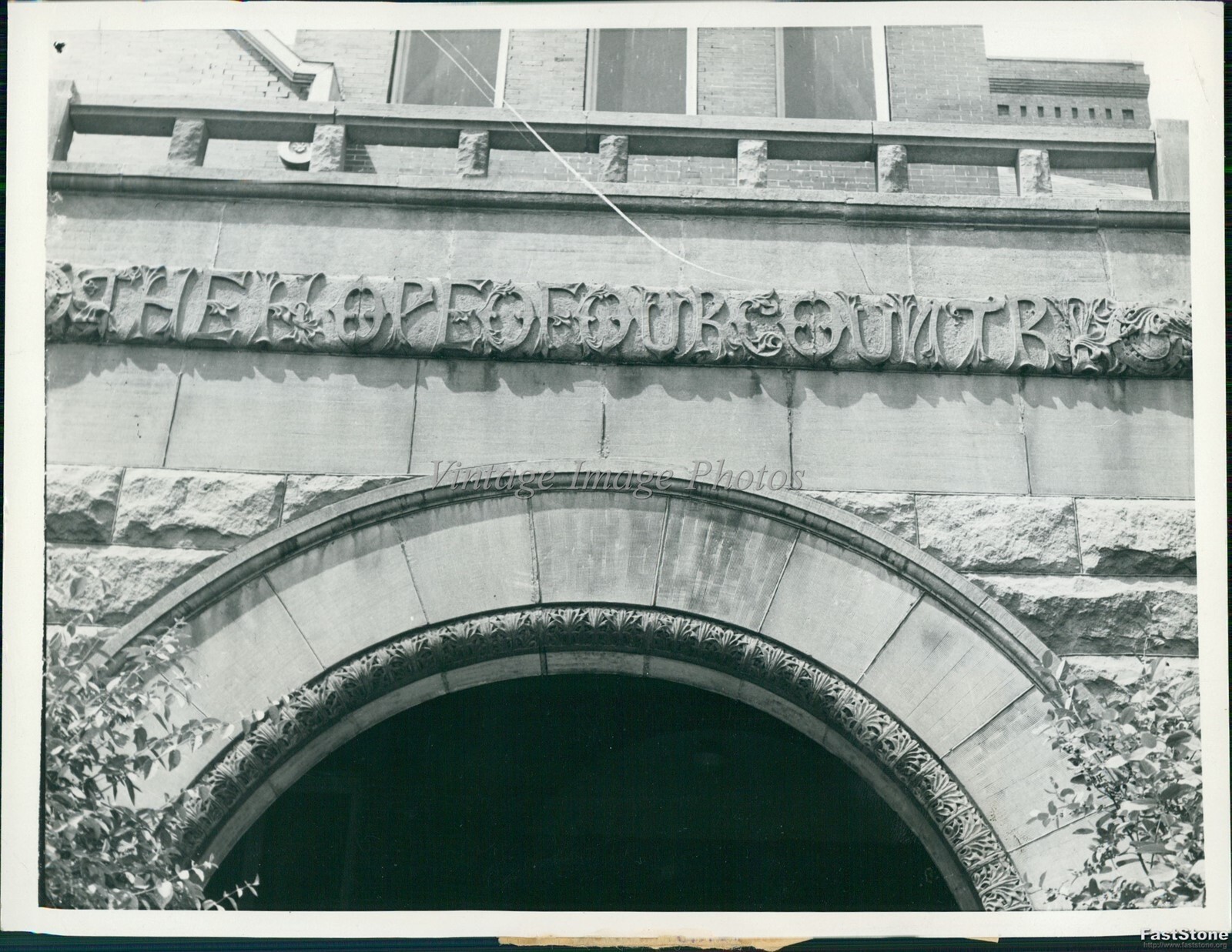 1940 Inscription Above Elwood Indiana High School Prophetic Politics Photo 7x9