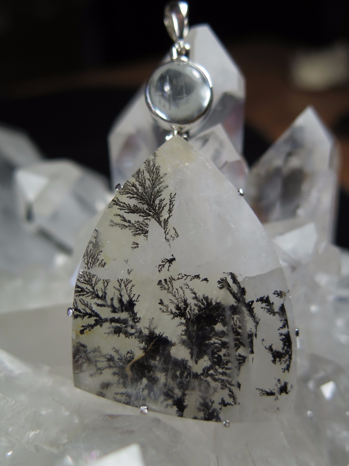 144 ct. SURREAL TREE-LIKE DENDRITIC QUARTZ CRYSTAL STERLING SILVER PENDANT C 100 144 ct. SURREAL TREE-LIKE DENDRITIC QUARTZ CRYSTAL STERLING SILVER PENDANT C 100