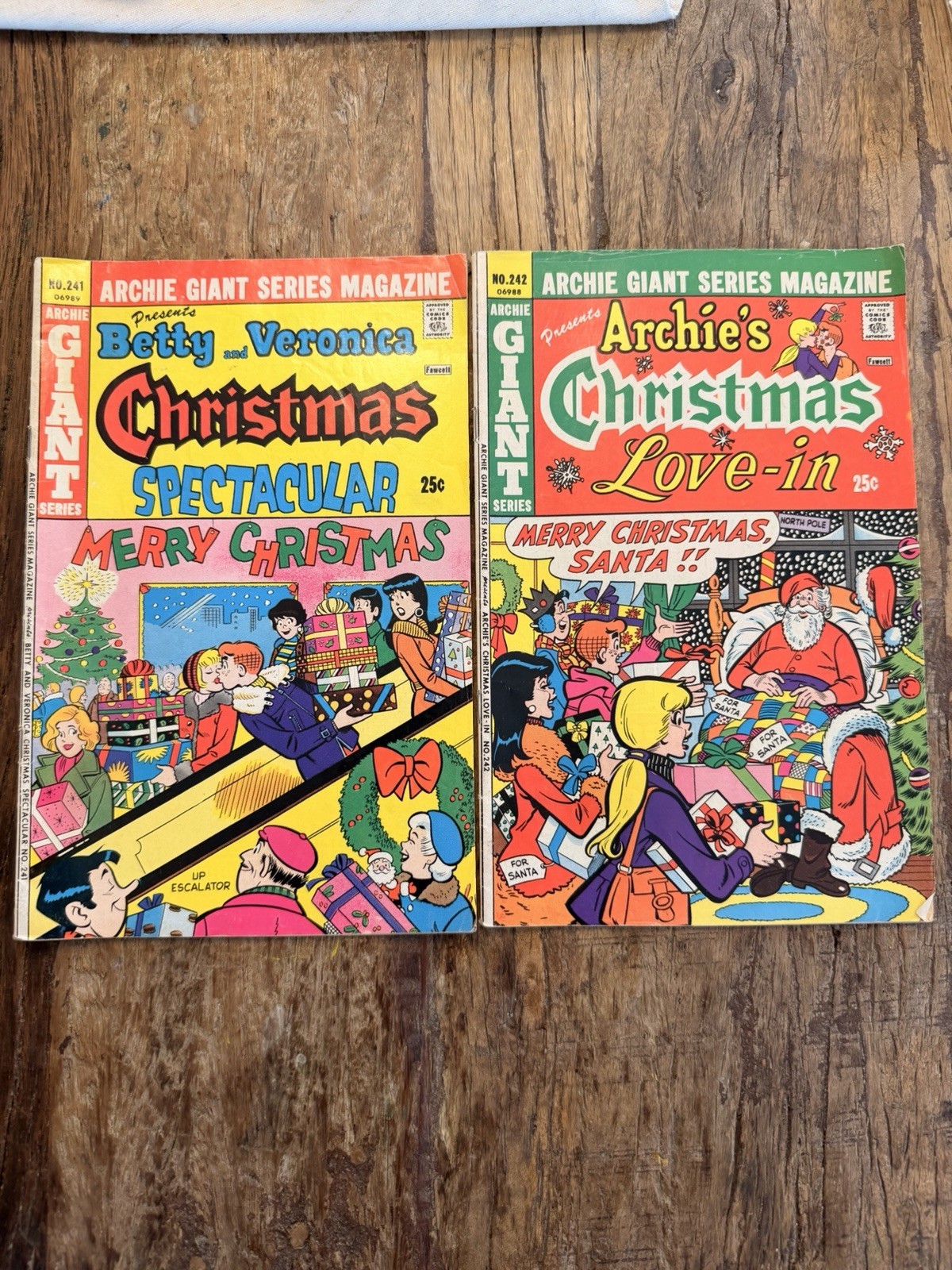Archie Giant Series #241 #242 Christmas Comics Betty Veronica 1970s Vintage Archie Giant Series #241 #242 Christmas Comics Betty Veronica 1970s Vintage