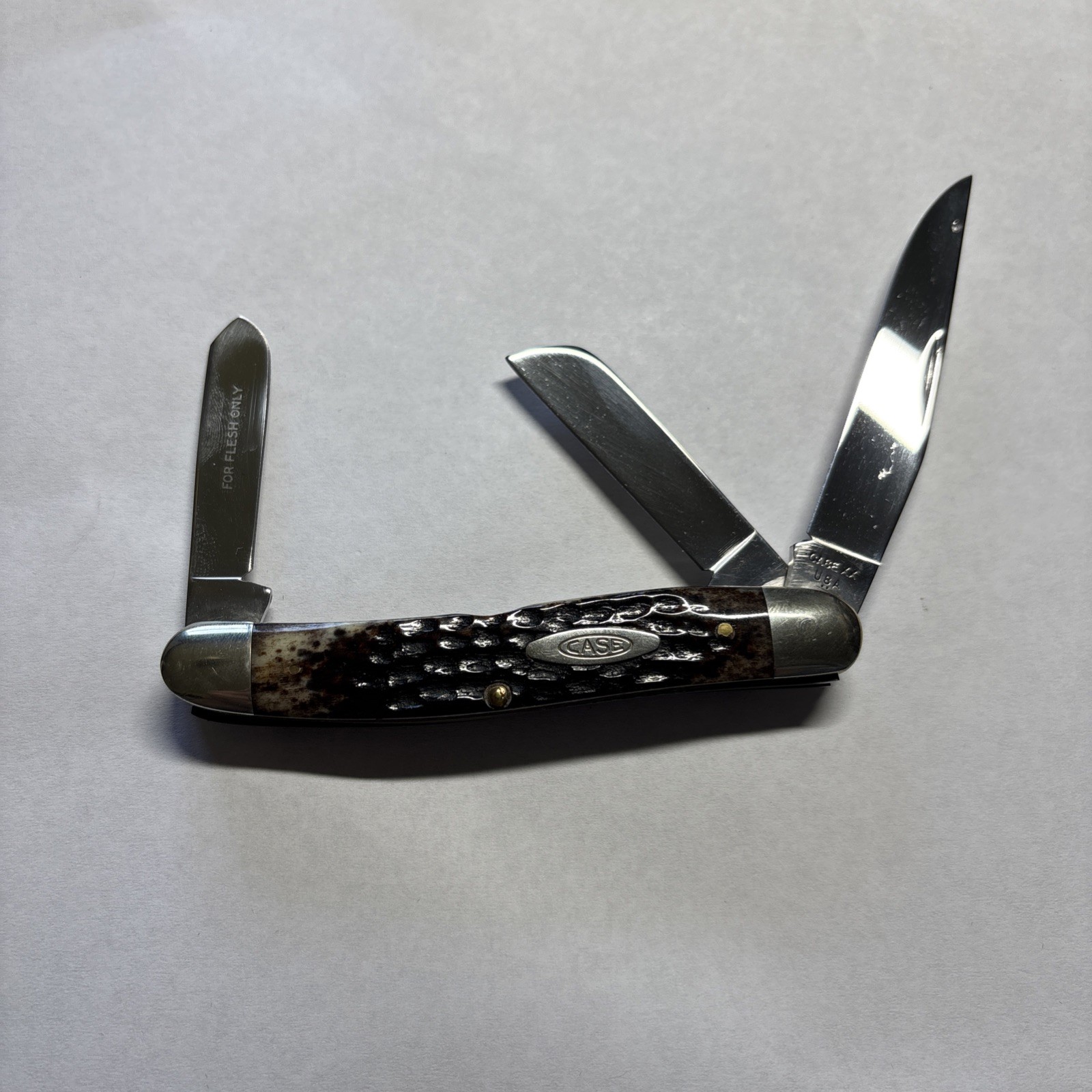 VINTAGE CASE XX 63047- 3 BLADE STOCKMAN 2 DOT BONE HANDLES 1978 KNIFE NEAR MINT VINTAGE CASE XX 63047- 3 BLADE STOCKMAN 2 DOT BONE HANDLES 1978 KNIFE NEAR MINT