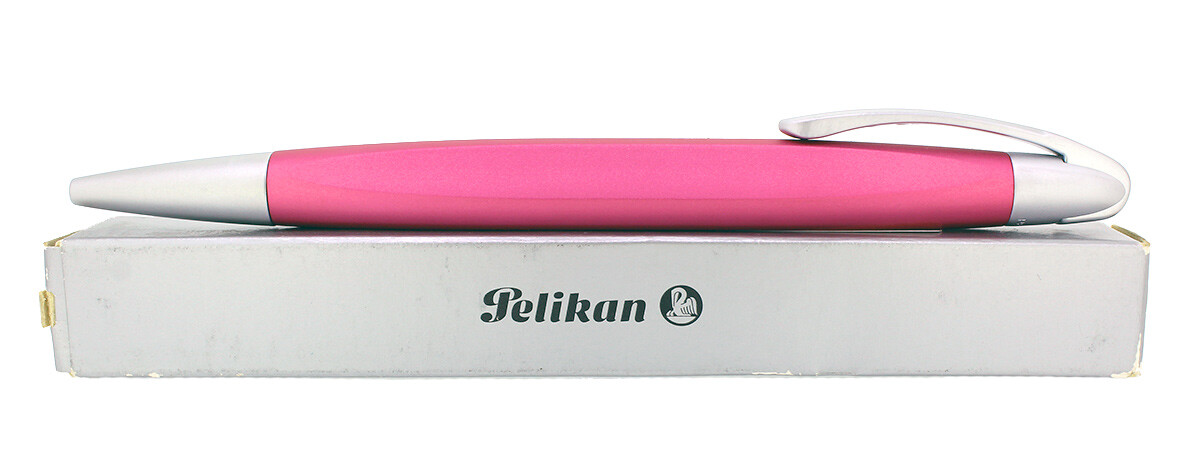 CIRCA 2007 PELIKAN K74 FORM MATTE ROSE AND ALUMINUM BALLPOINT PEN NEW IN BOX CIRCA 2007 PELIKAN K74 FORM MATTE ROSE AND ALUMINUM BALLPOINT PEN NEW IN BOX