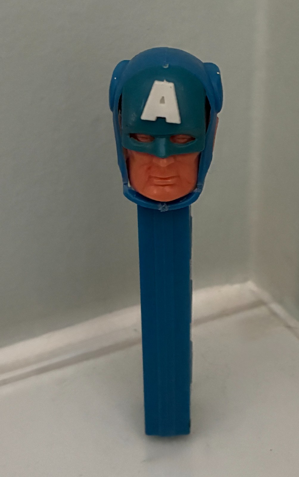 Vintage 1978 CAPTAIN AMERICA Marvel x PEZ Dispenser, 3.9 Austria Vintage 1978 CAPTAIN AMERICA Marvel x PEZ Dispenser, 3.9 Austria