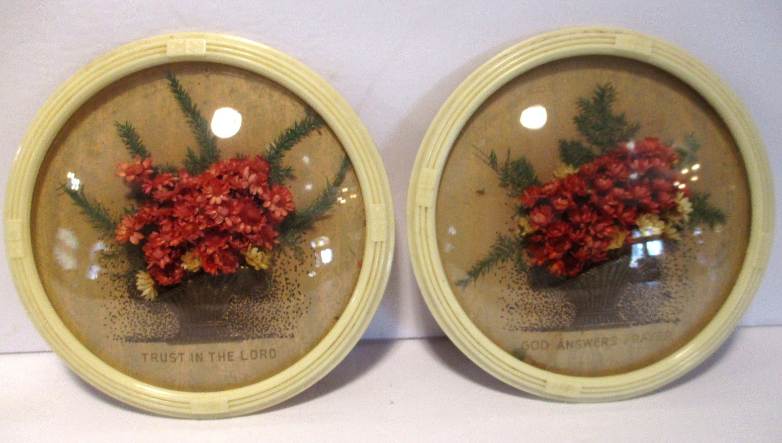 Vtg Set 2 Convex Domed Glass Celluloid Frame Dried Flower Basket Cross Publishin Vtg Set 2 Convex Domed Glass Celluloid Frame Dried Flower Basket Cross Publishin