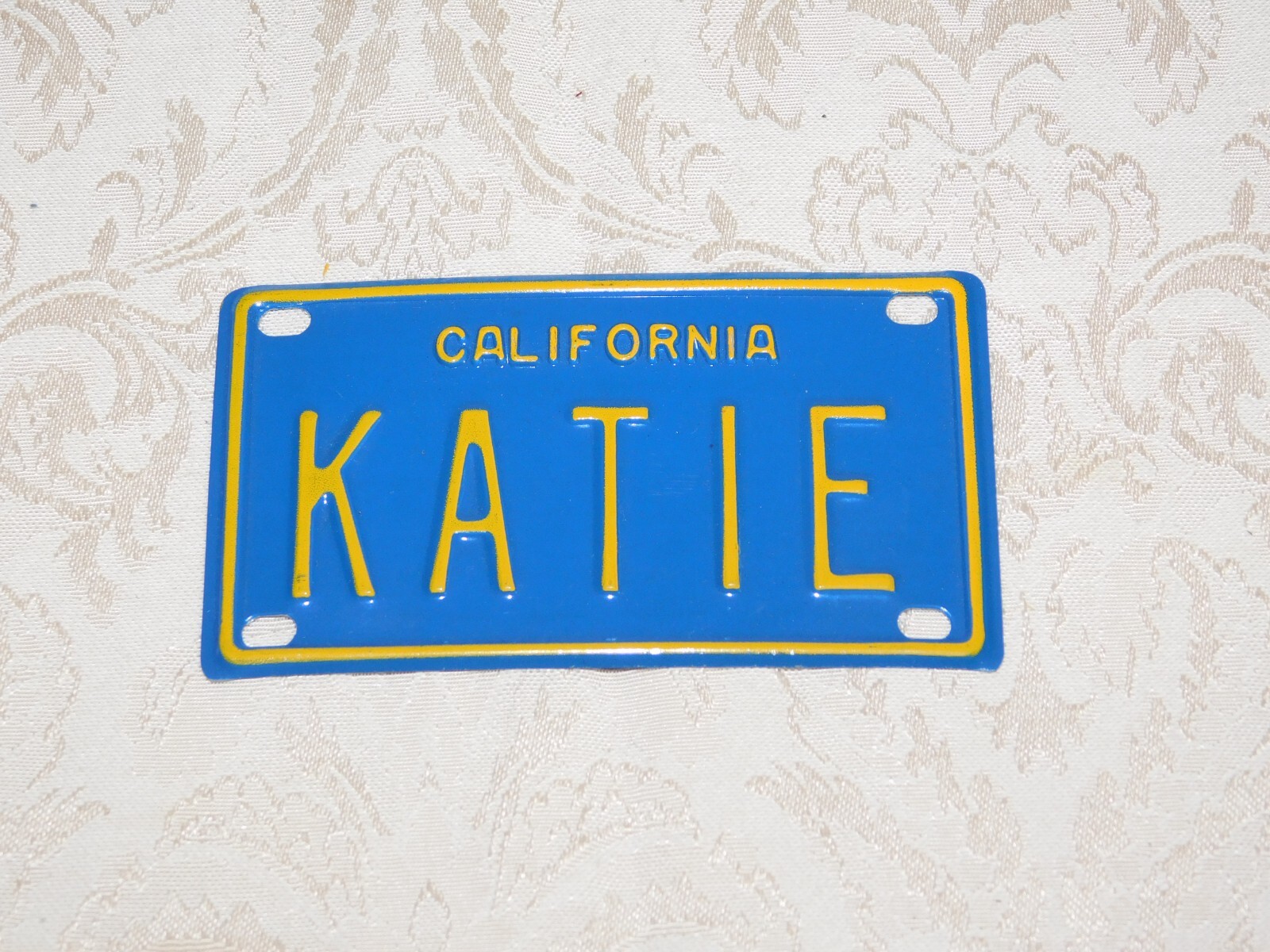 VINTAGE 4" X 2 1/4" KATIE CALIFORNIA MINI METAL LICENSE PLATE
