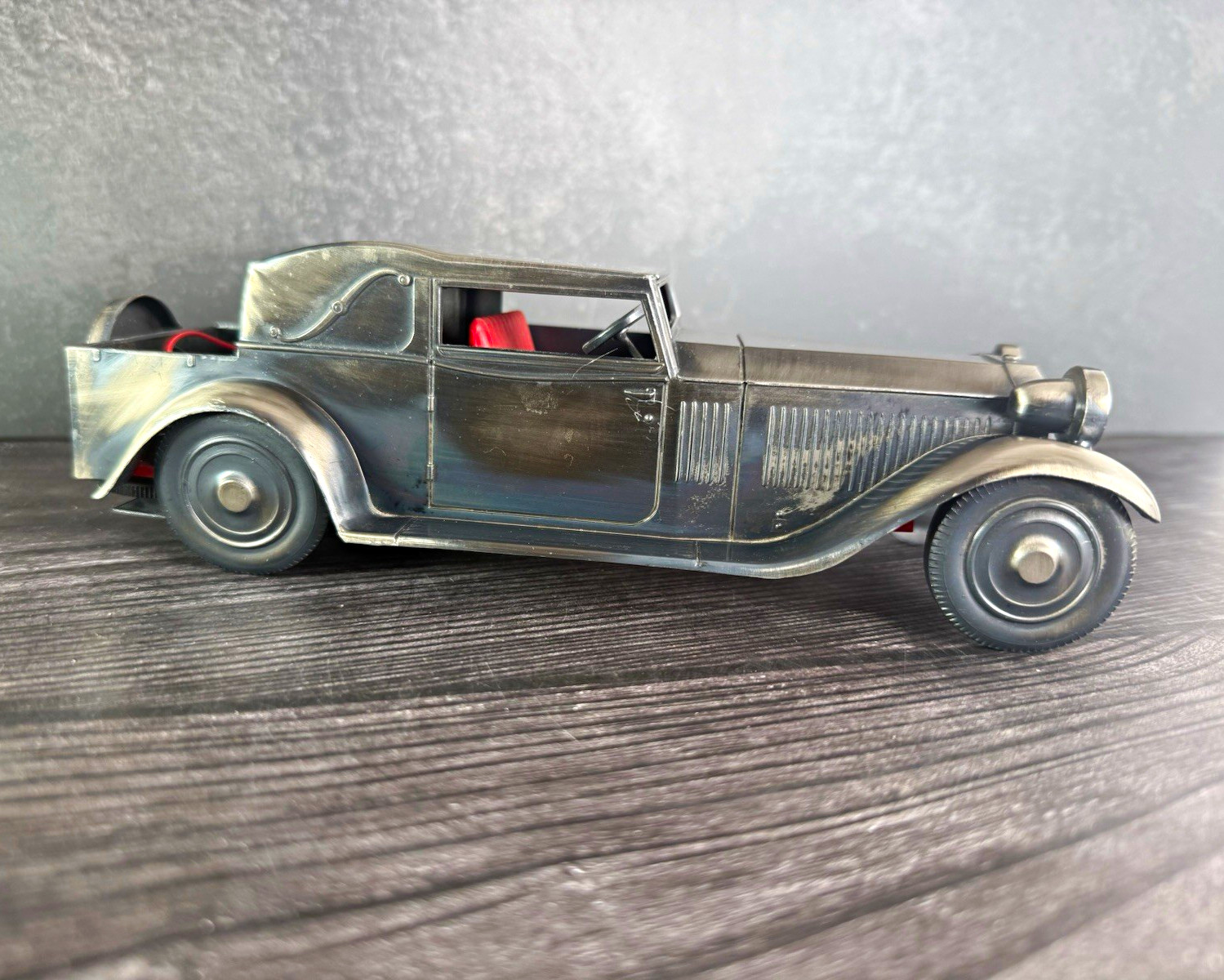 Vintage Rolls Royce Phantom II Continental 1931 8 Transistor Radio AS IS Vintage Rolls Royce Phantom II Continental 1931 8 Transistor Radio AS IS