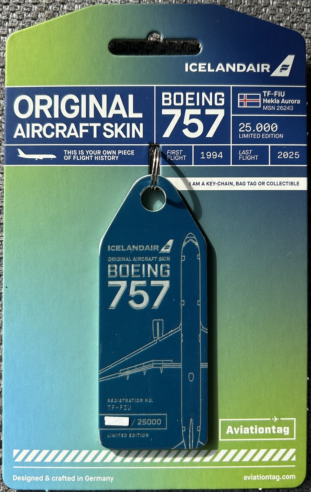 AVIATIONTAG : ICELANDAIR BOEING 757 : TF-FIU “HEKLA AURORA” - DARK BLUE TAG (V1) AVIATIONTAG : ICELANDAIR BOEING 757 : TF-FIU “HEKLA AURORA” - DARK BLUE TAG (V1)