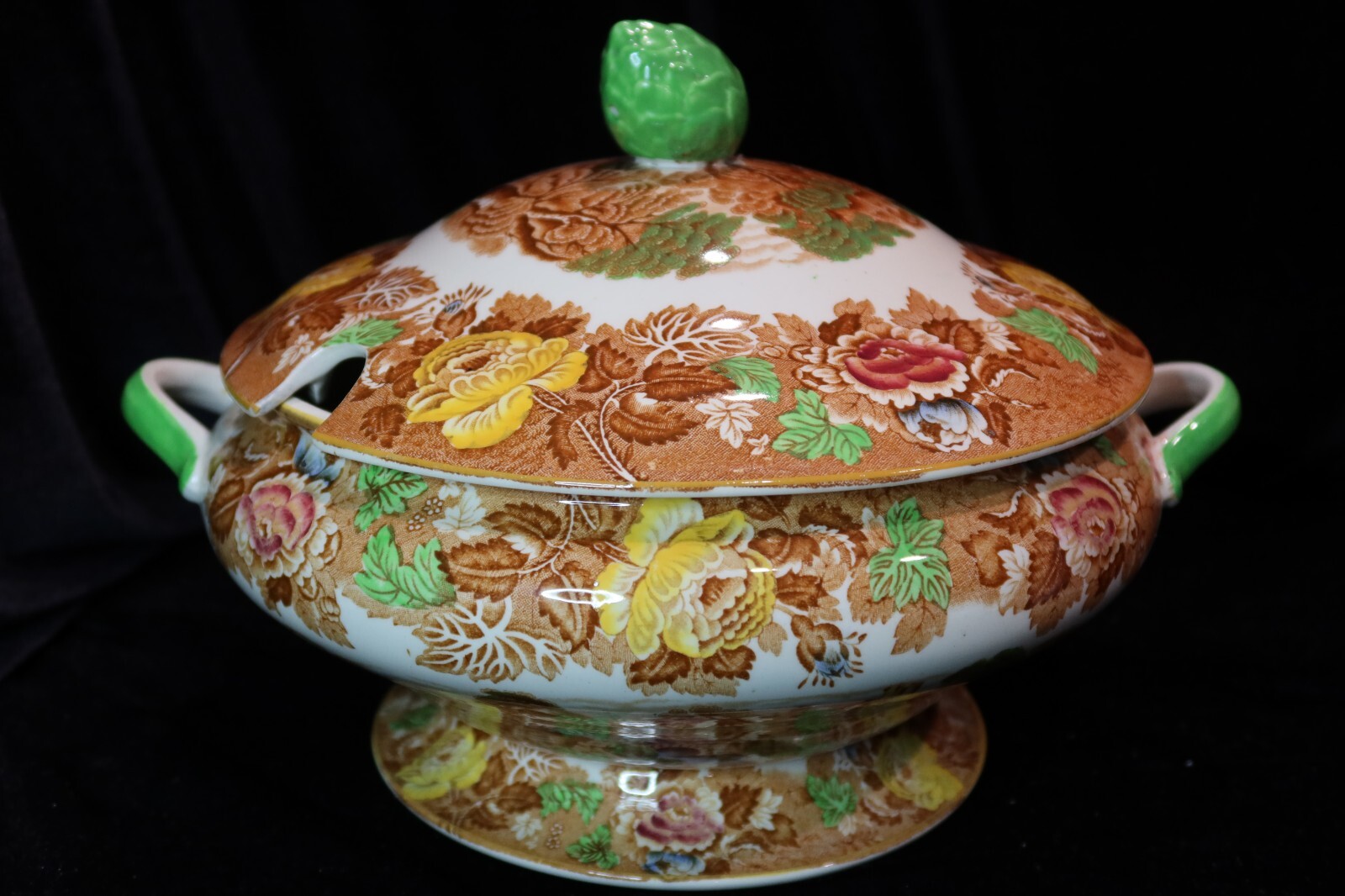 WOOD & SONS ENGLISH SCENERY FOOTED SOUP TUREEN MUTICOLORED LEAVES FLOWERS
