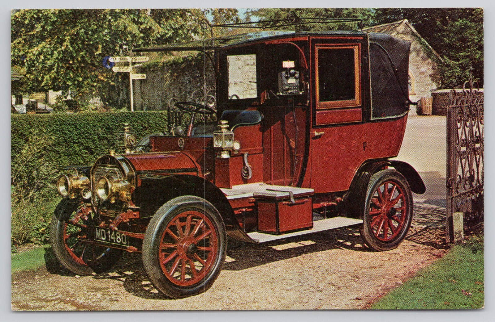 1908 12/14 HP Unic Taxicab Antique Car Montagu Motor Museum England Postcard 1908 12/14 HP Unic Taxicab Antique Car Montagu Motor Museum England Postcard