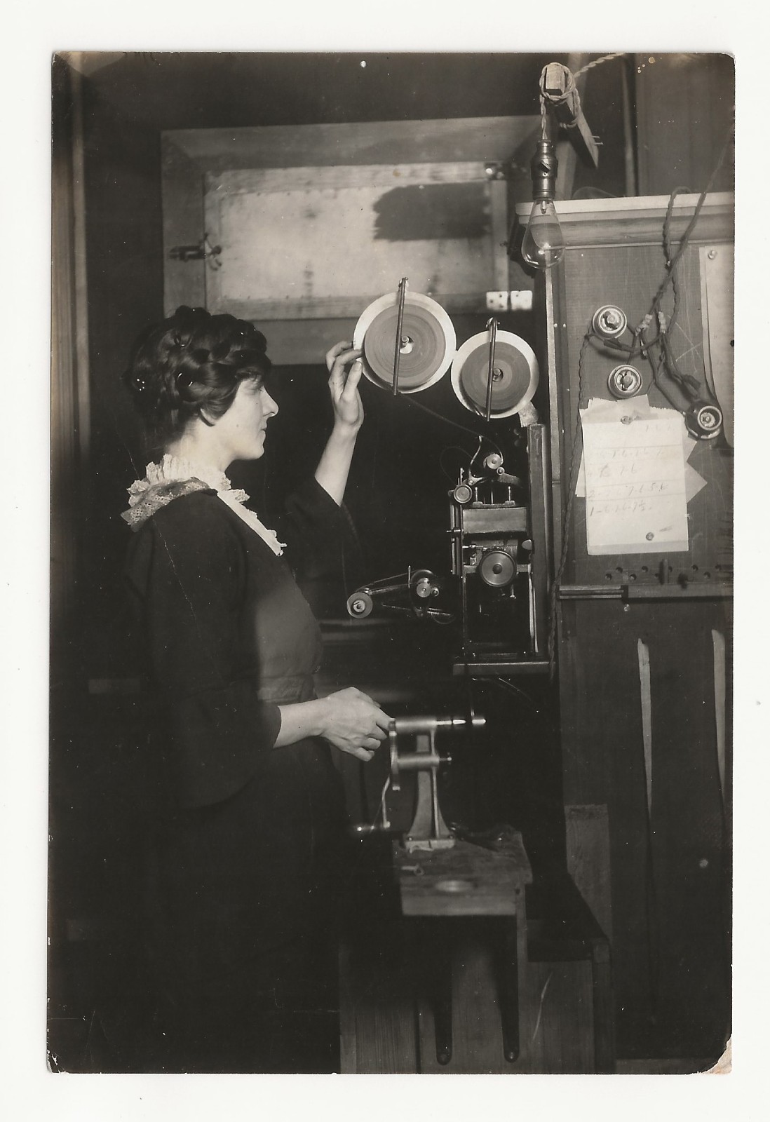 1915 ORIGINAL NILES CALIFORNIA THEATER PROJECTIONIST PHOTO