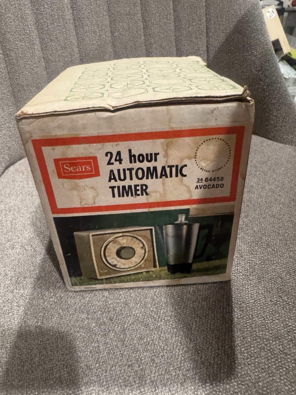 VTG Sears 24 Hour Automatic Timer Avocado Green 34 64458 NOS New In Box 1875W VTG Sears 24 Hour Automatic Timer Avocado Green 34 64458 NOS New In Box 1875W