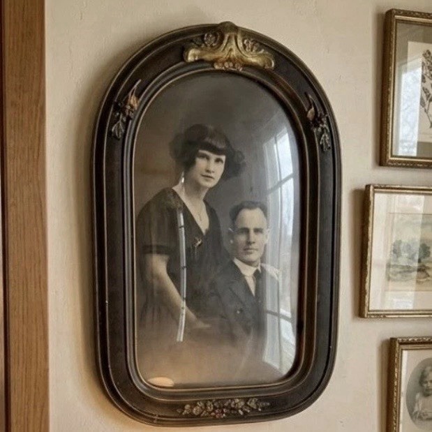 Chicago Portrait Co. Antique Convex Dommed Bubble Glass Wood Frame 24x16" Chicago Portrait Co. Antique Convex Dommed Bubble Glass Wood Frame 24x16"