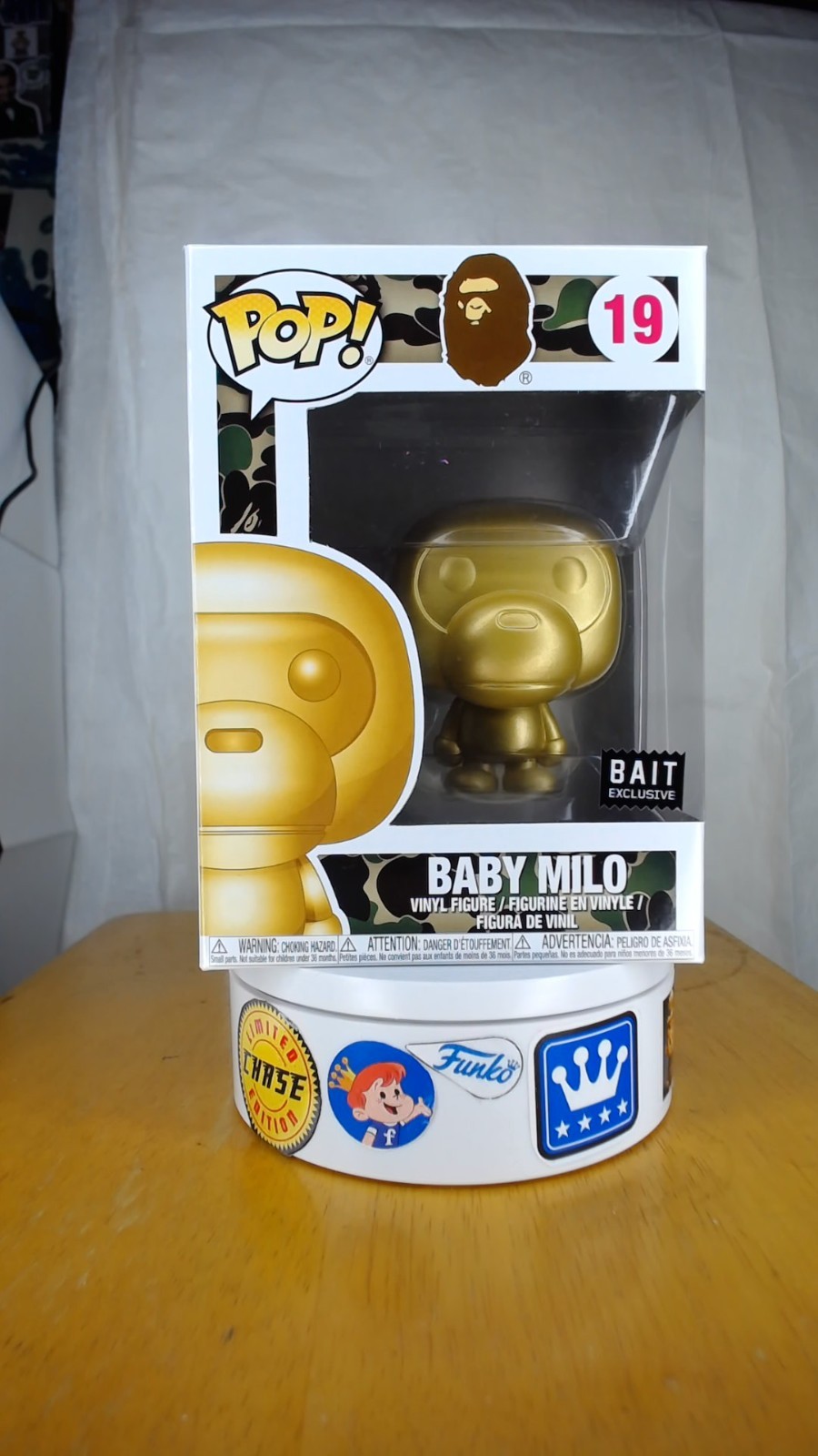 Funko Pop : A Bathing Ape - Baby Milo (Gold) #19 Bait Exclusive Funko Pop : A Bathing Ape - Baby Milo (Gold) #19 Bait Exclusive