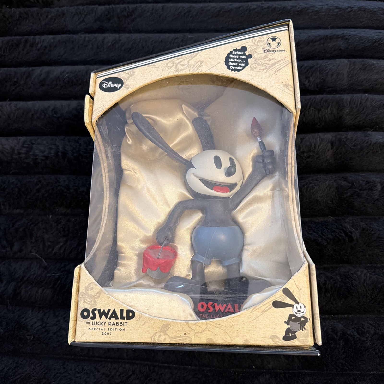 Vintage 2007 Disney Oswald The Lucky Rabbit Collectible Figure Pre-owned In Box Vintage 2007 Disney Oswald The Lucky Rabbit Collectible Figure Pre-owned In Box