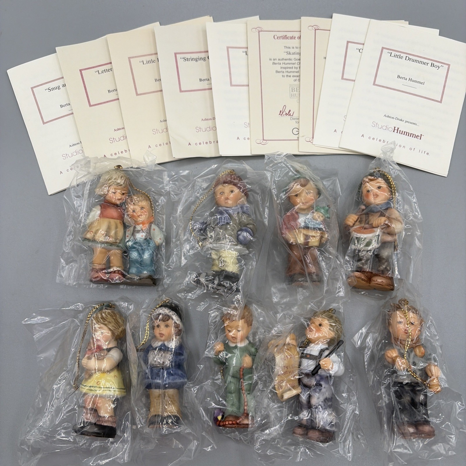 Vintage Hummel Figurines Goebel Christmas Holiday gifts 1999 90s Lot of 9 w COA Vintage Hummel Figurines Goebel Christmas Holiday gifts 1999 90s Lot of 9 w COA