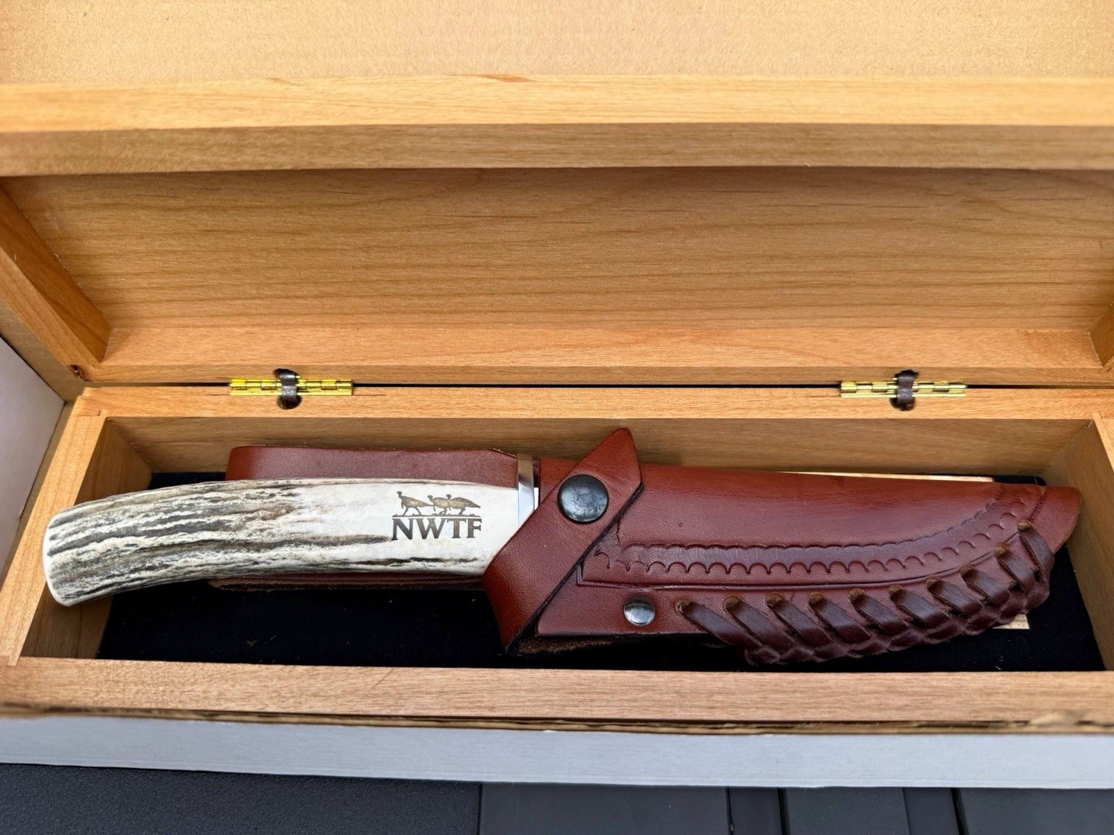 SILVER STAG NWTF 2018 Limited Edition Hunting Knife 6in D2, Sheath SILVER STAG NWTF 2018 Limited Edition Hunting Knife 6in D2, Sheath
