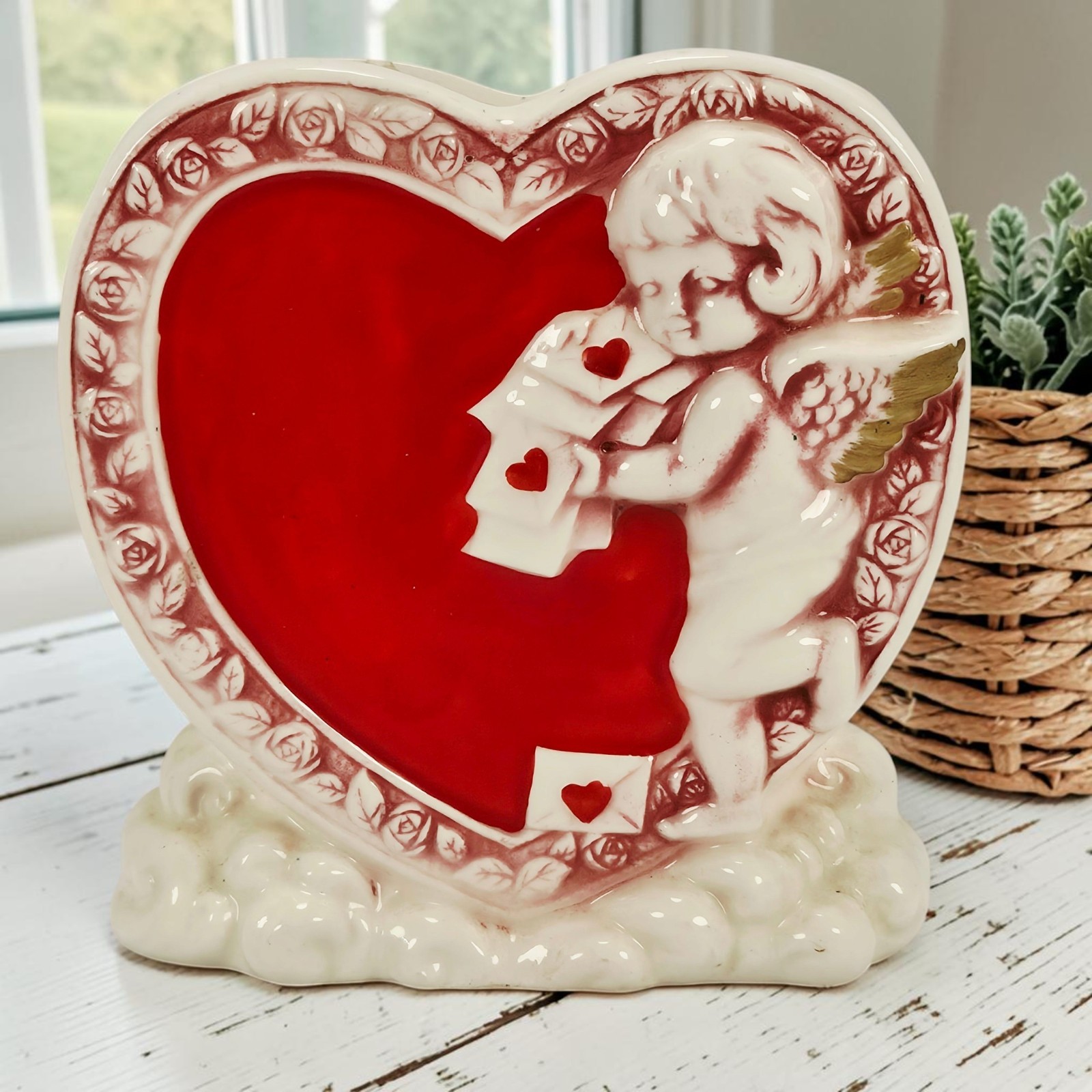 VTG Lefton Valentines Day Heart Cherub w/ Letters Embossed Roses Planter Vase 6" VTG Lefton Valentines Day Heart Cherub w/ Letters Embossed Roses Planter Vase 6"