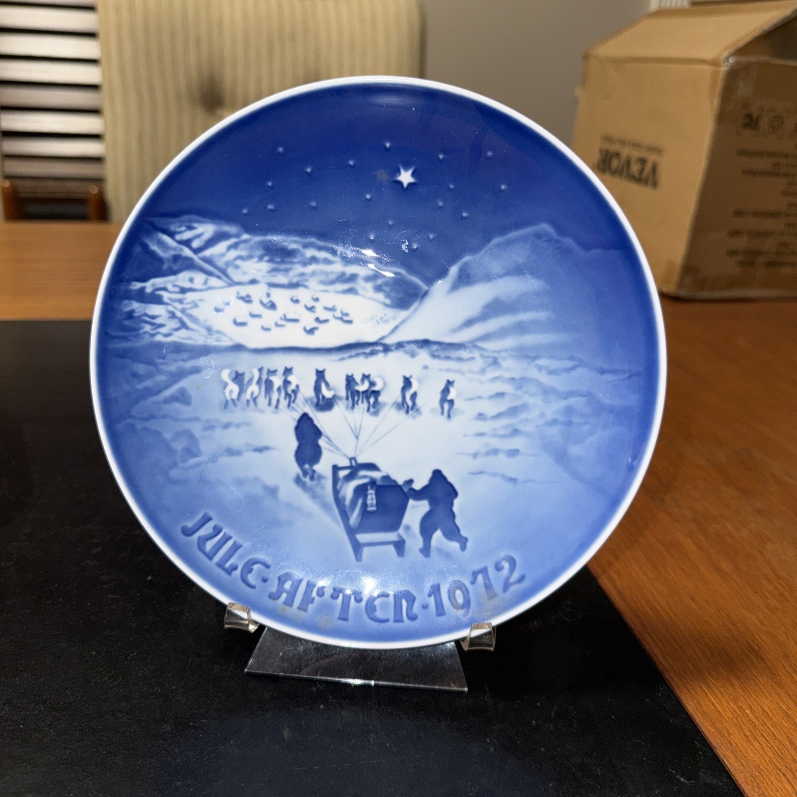 Bing & Grondahl Christmas Plate 1972 Jul i Gronland Christmas in Greenland w2 Bing & Grondahl Christmas Plate 1972 Jul i Gronland Christmas in Greenland w2