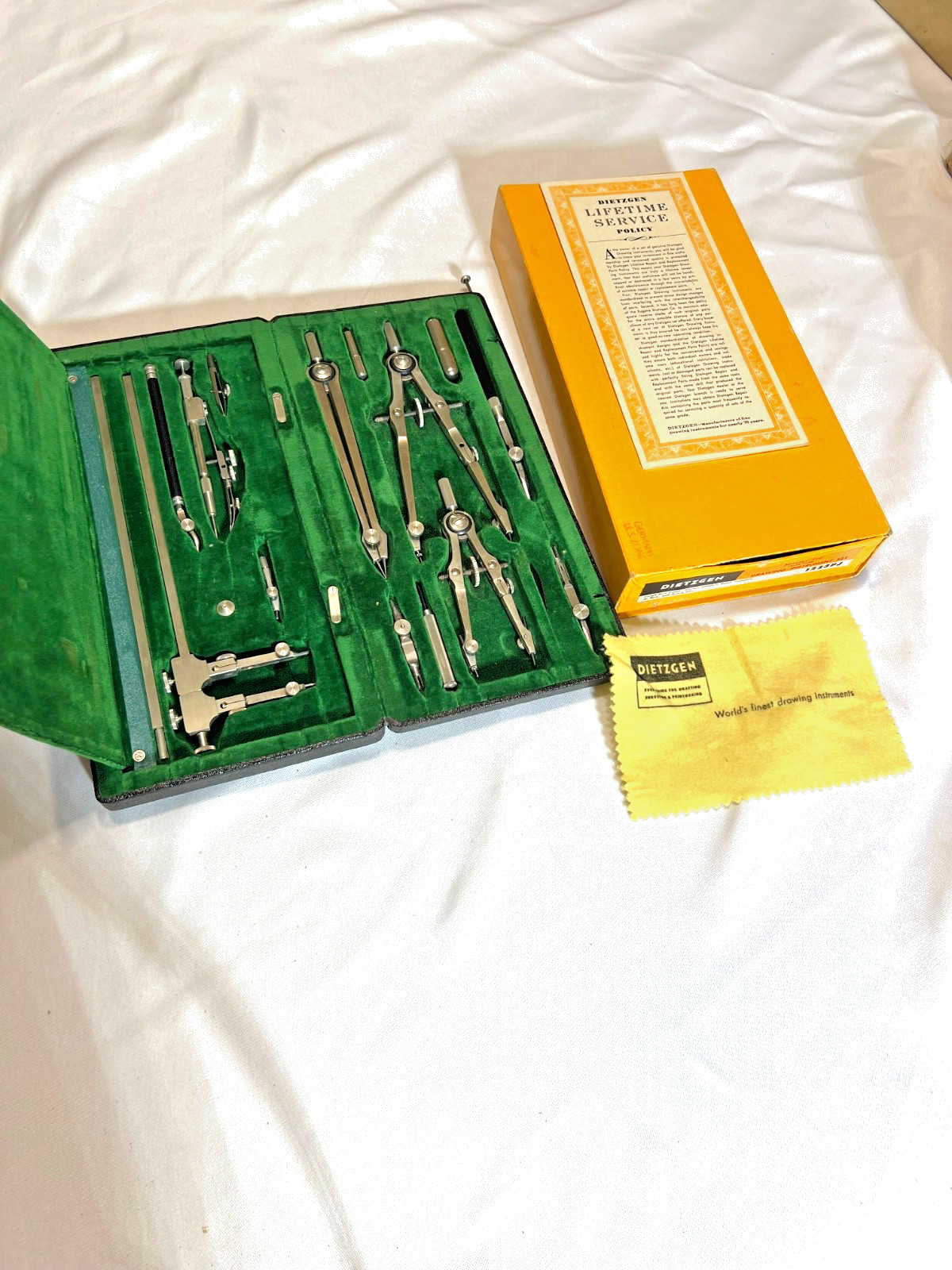 Vintage NOS Dietzgen Master-Pro Drawing Instrument Set 1223PJ w/ Box & Warranty Vintage NOS Dietzgen Master-Pro Drawing Instrument Set 1223PJ w/ Box & Warranty