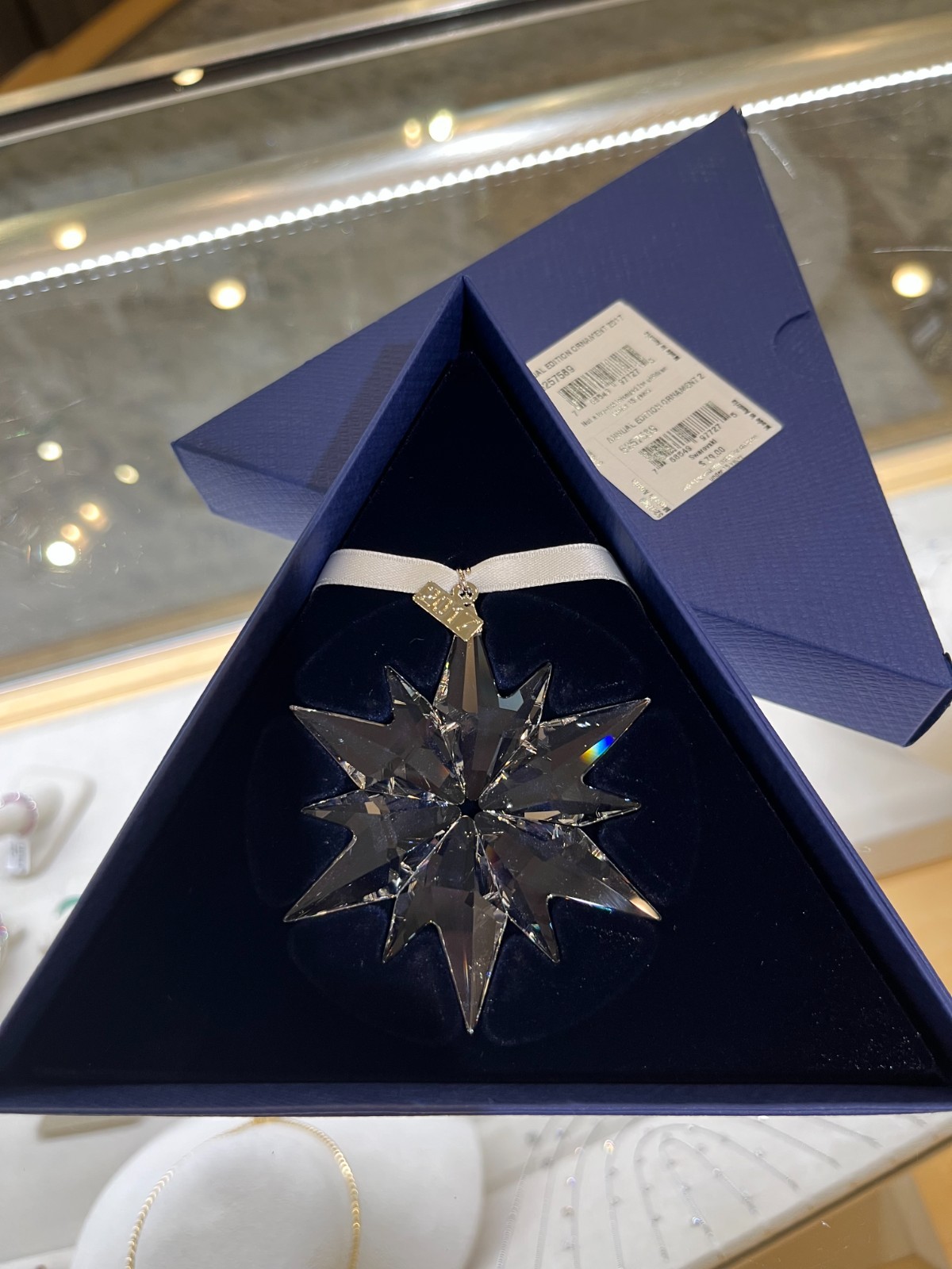 Swarovski NIB Annual Edition Christmas Snowflake Ornament 2017 Retired #5257589 Swarovski NIB Annual Edition Christmas Snowflake Ornament 2017 Retired #5257589