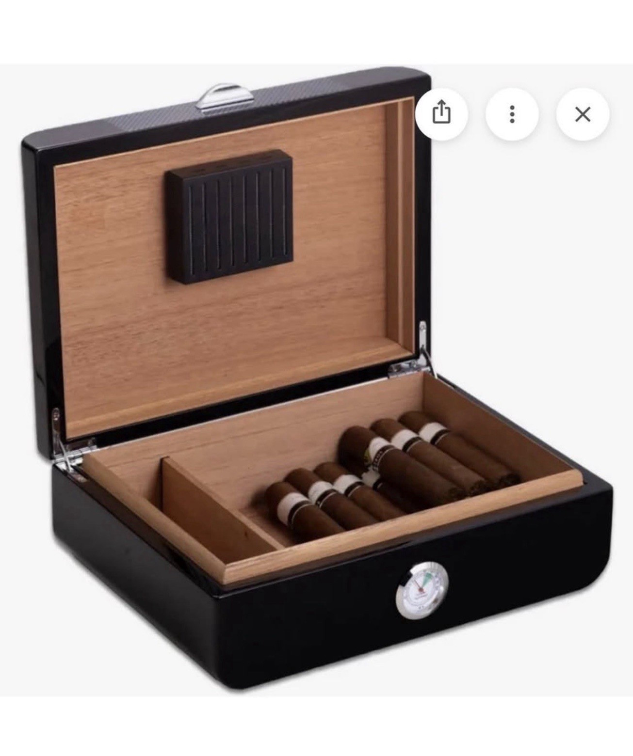 Bey-Berk Carbon Fiber Lacquered Cigar Humidor Bey-Berk Carbon Fiber Lacquered Cigar Humidor