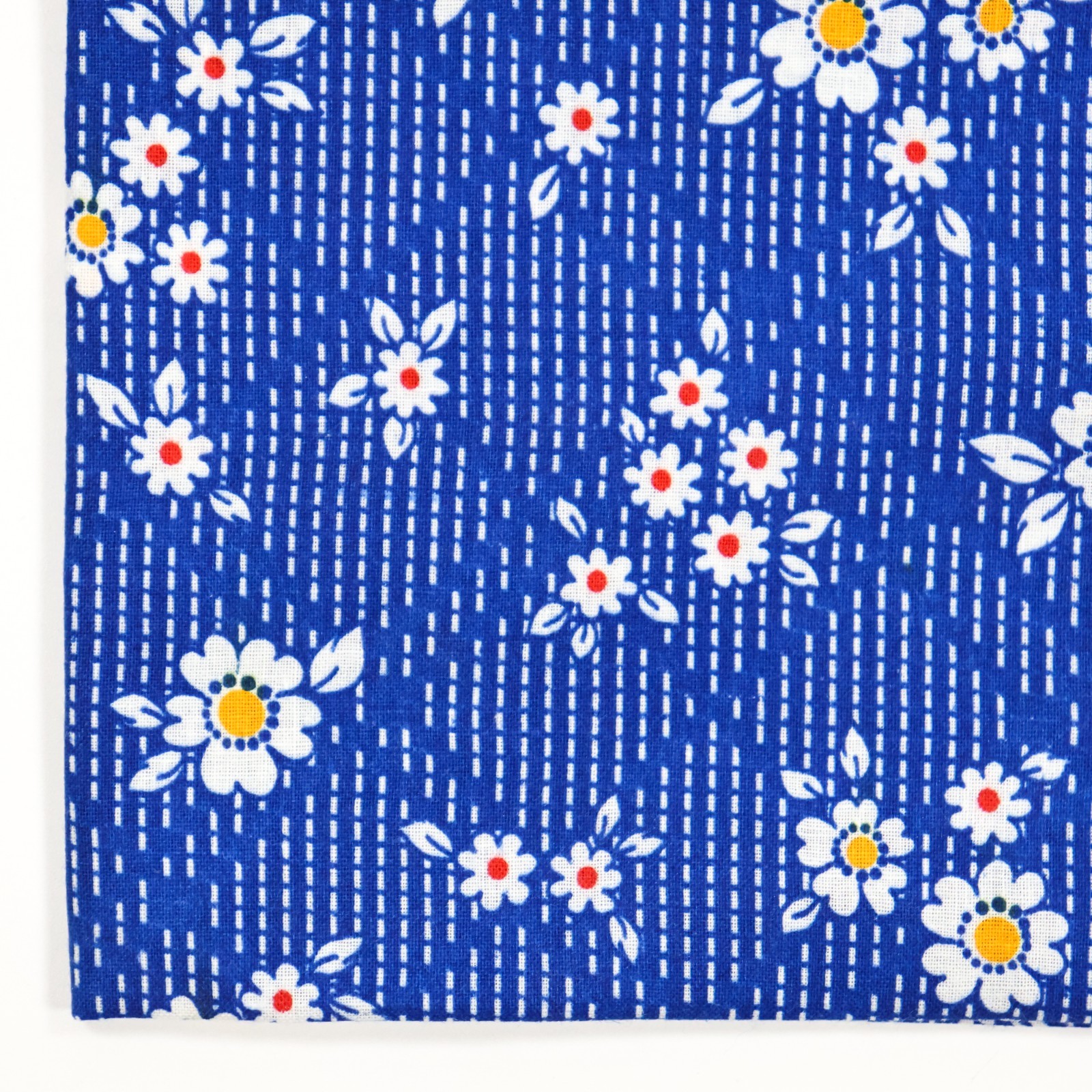 Vintage Feedsack Fabric Old Floursack 1940s White Daisies Blue Flowers 17x21 Vintage Feedsack Fabric Old Floursack 1940s White Daisies Blue Flowers 17x21