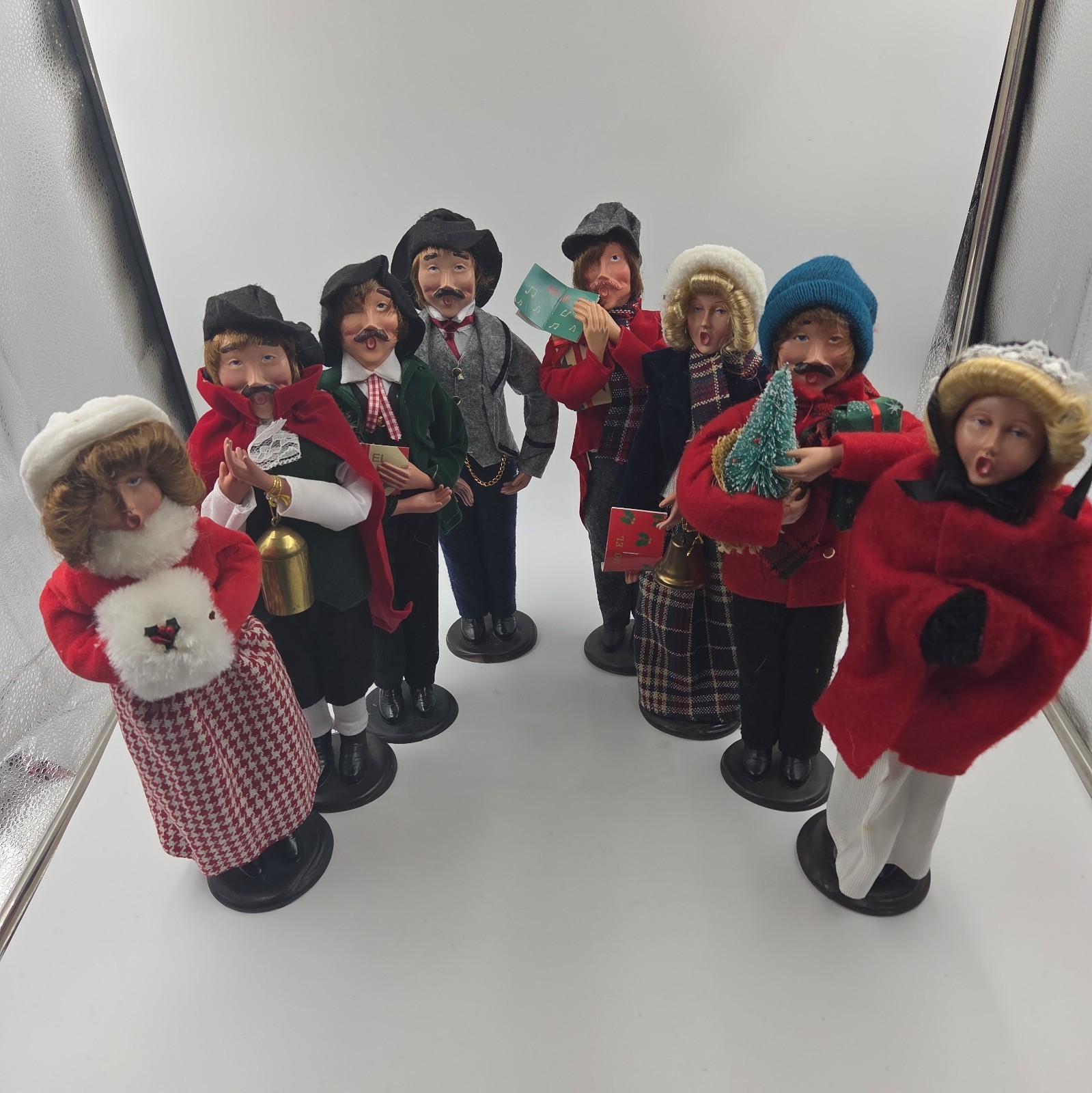 VTG Byers Choice Style Christmas Caroler Dolls Villager Town Folk Lot of 8 VTG Byers Choice Style Christmas Caroler Dolls Villager Town Folk Lot of 8