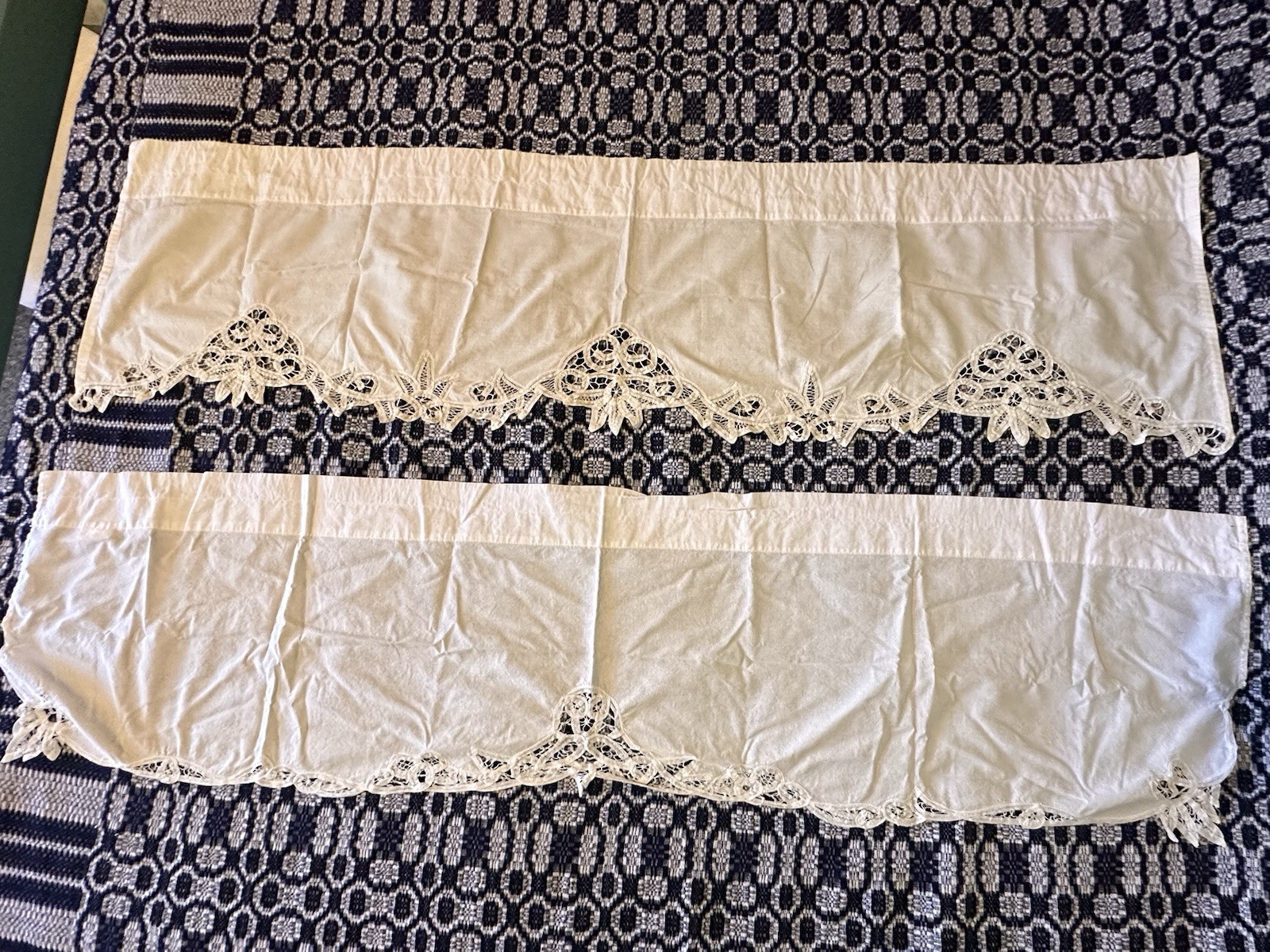 Vtg White 100% Cotton Lace Trim Curtains Valances 2 Panels Victorian Style Vtg White 100% Cotton Lace Trim Curtains Valances 2 Panels Victorian Style