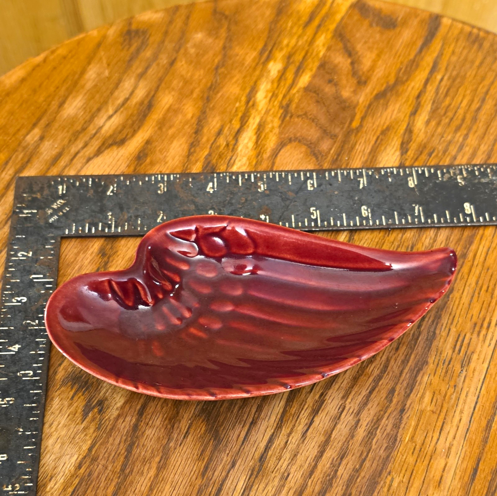 Vintage Red Wing Potteries Wing-Shaped Ceramic Trinket Dish Vintage Red Wing Potteries Wing-Shaped Ceramic Trinket Dish