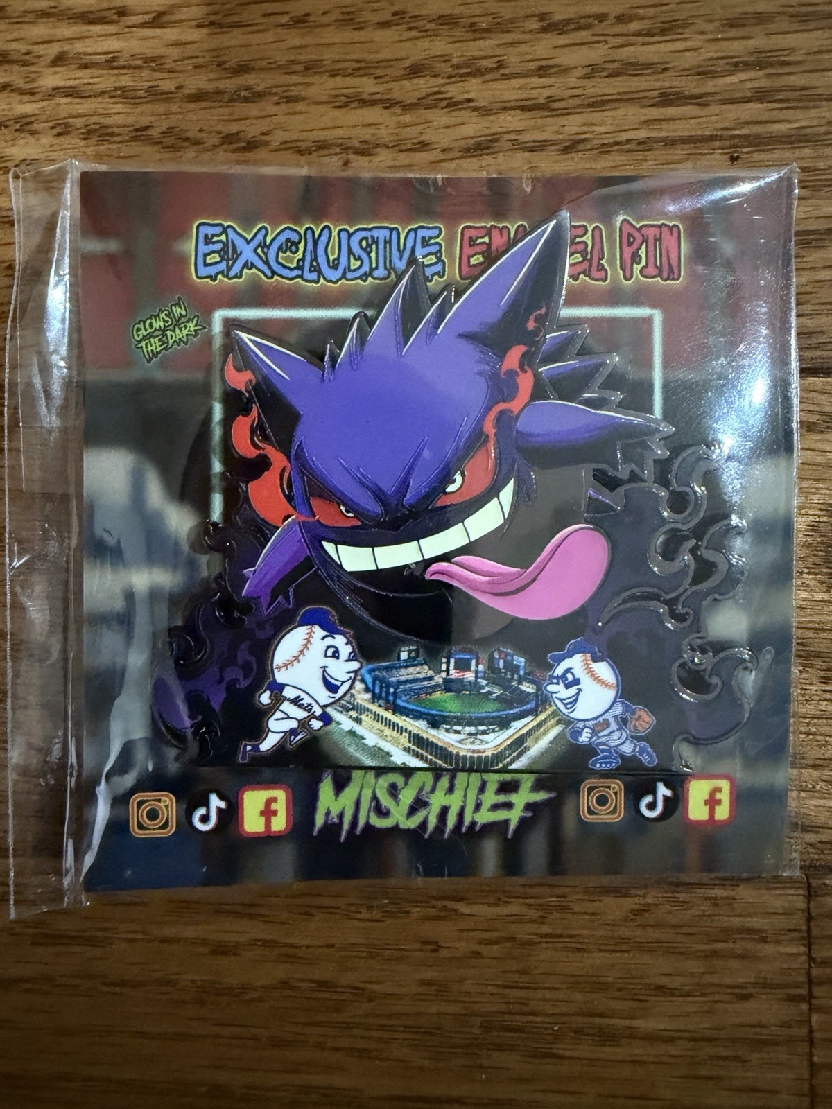 Mischief Pins Pokemon New York Mets Gengar NYCC 2026 Exclusive Pin 01/100 Made Mischief Pins Pokemon New York Mets Gengar NYCC 2026 Exclusive Pin 01/100 Made