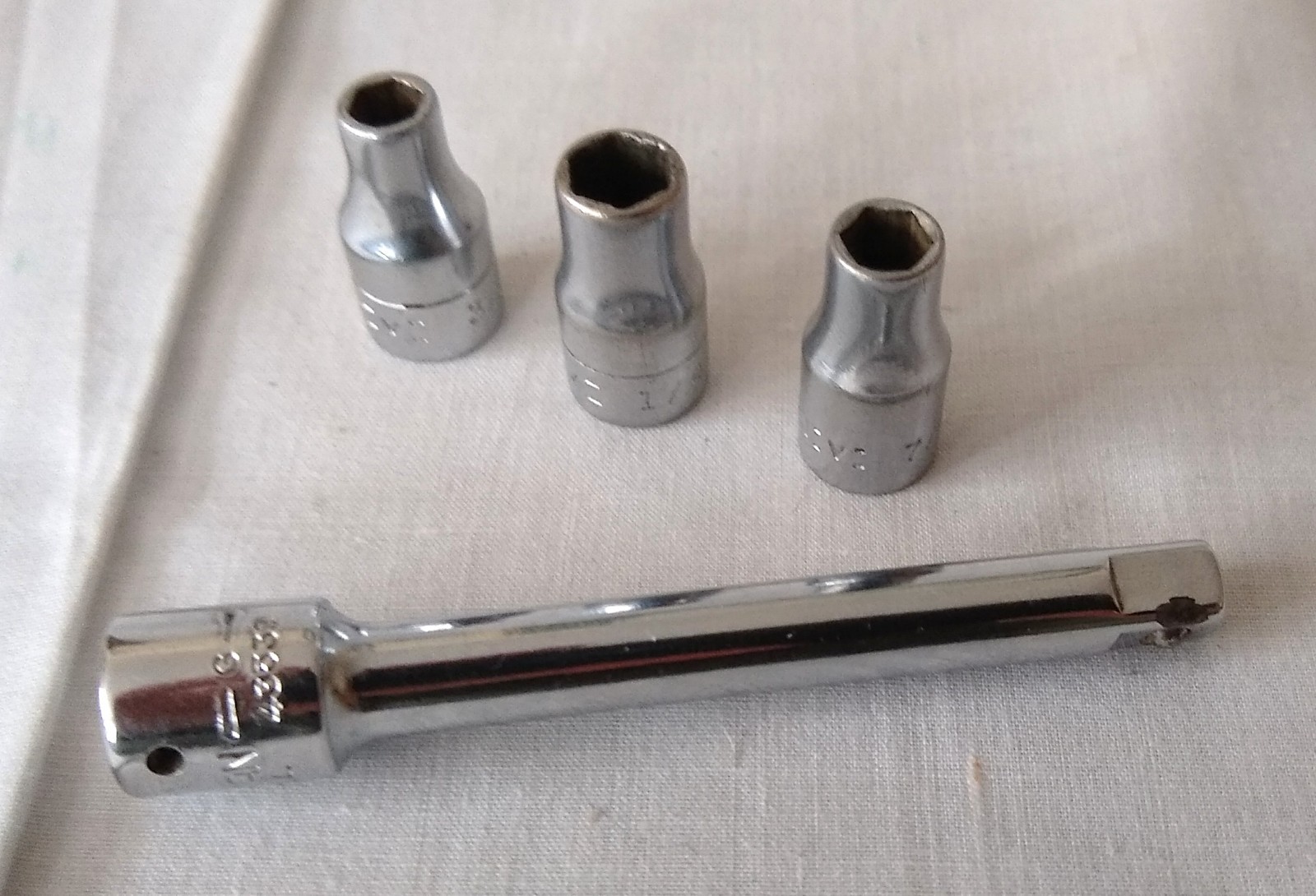 CRAFTSMAN =V= Series 1/4 in Wrench Sockets Lot of 3 plus Extender USA Vintage CRAFTSMAN =V= Series 1/4 in Wrench Sockets Lot of 3 plus Extender USA Vintage