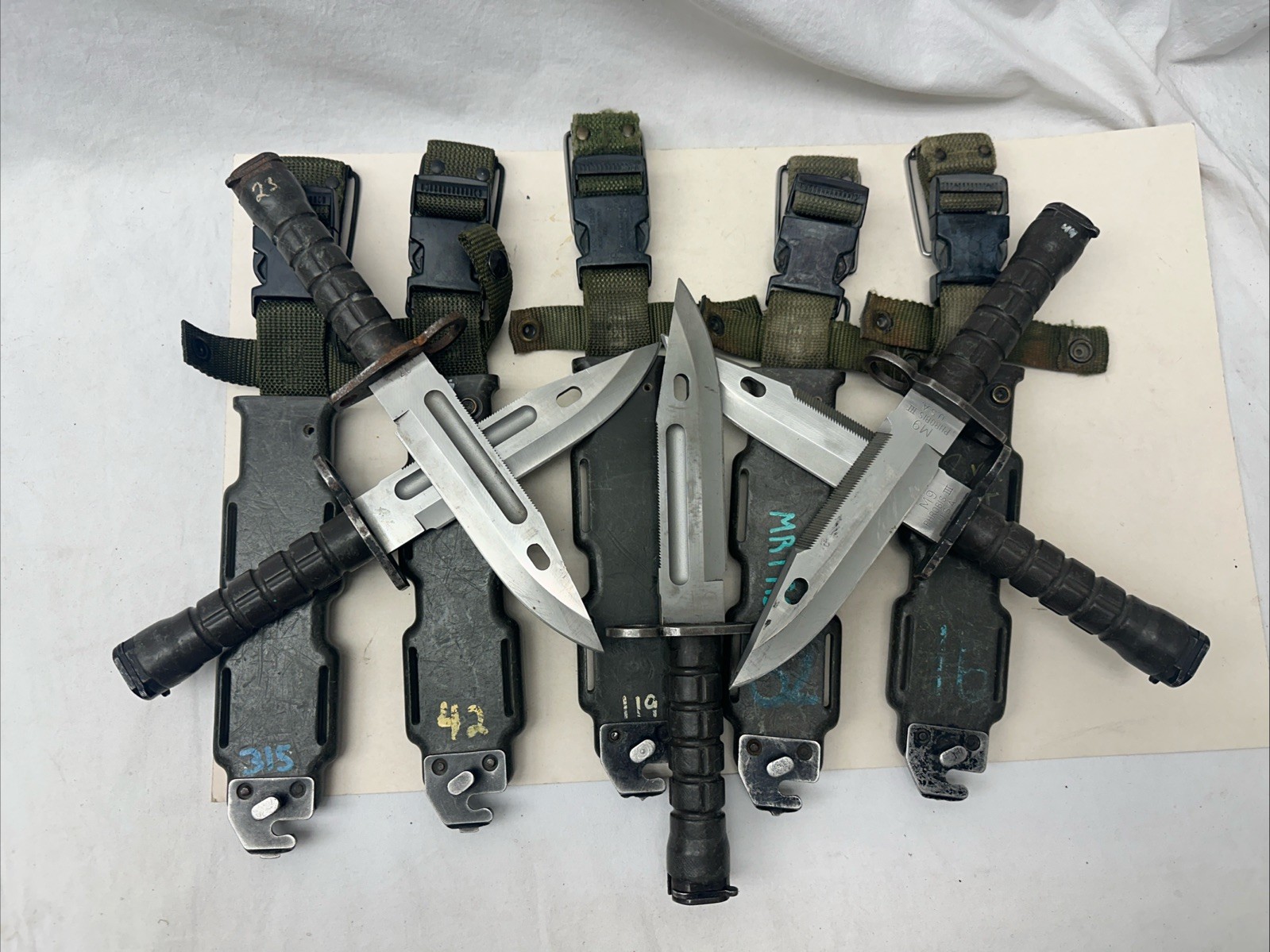 USGI Early M9 PHROBIS III Military Fixed Blade Fuller B Grade Short Strap Sheath USGI Early M9 PHROBIS III Military Fixed Blade Fuller B Grade Short Strap Sheath