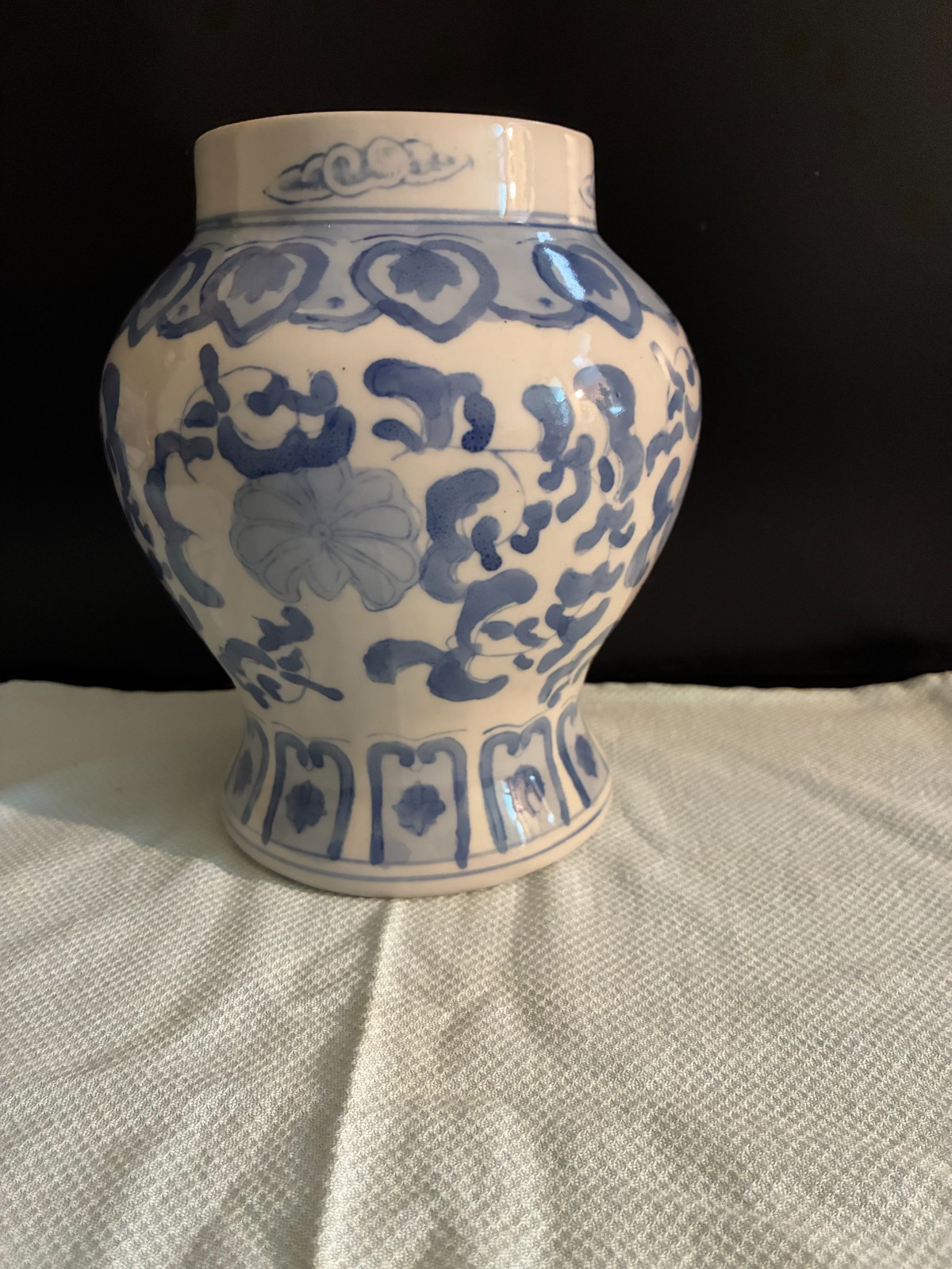White & Blue Vintage Oriental Vase White & Blue Vintage Oriental Vase