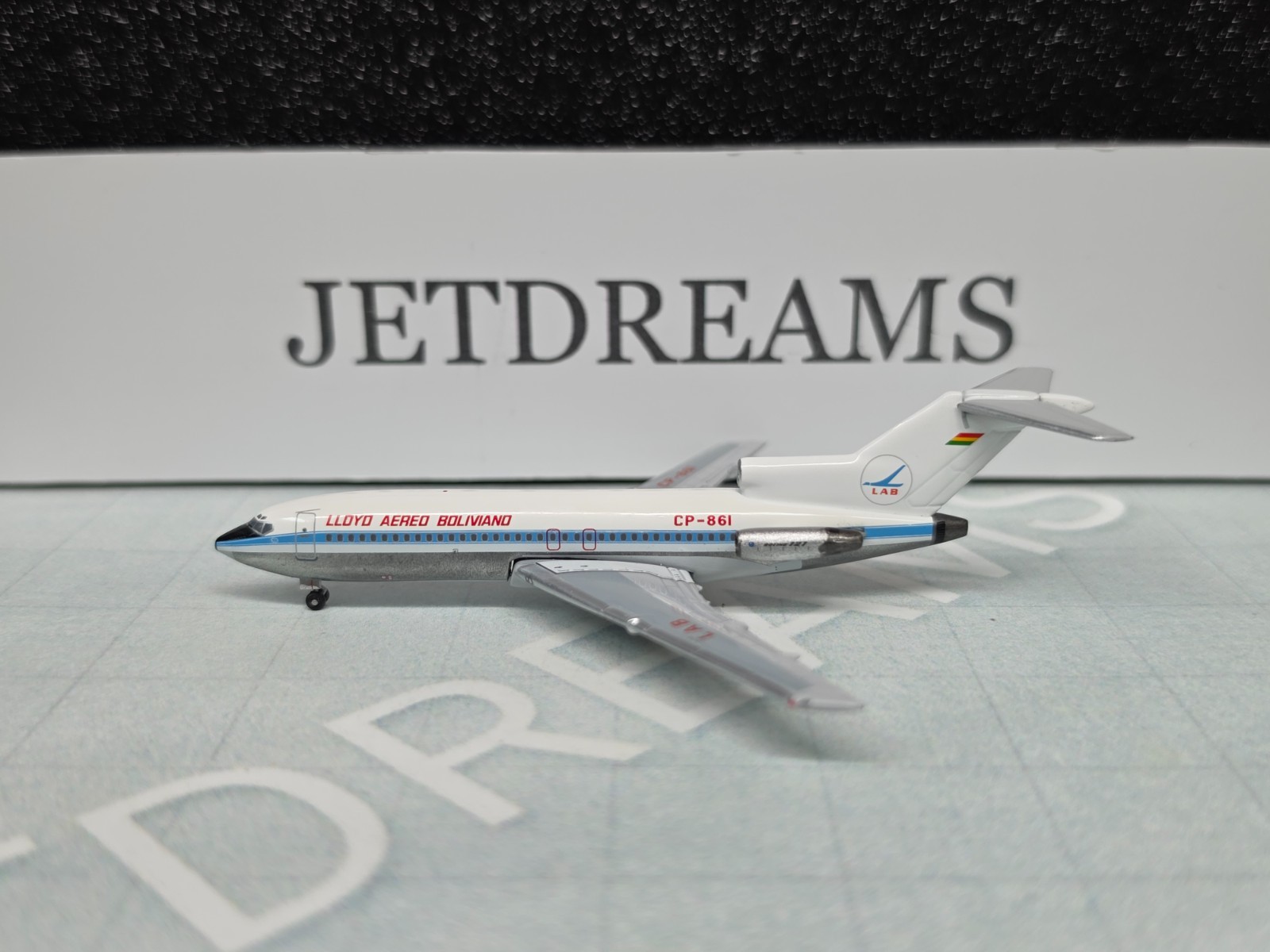 1/400 LAB LLOYD AREO BOLIVIANO BOEING 727-100 1980'S COLORS CP-861 AEROCLASSICS 1/400 LAB LLOYD AREO BOLIVIANO BOEING 727-100 1980'S COLORS CP-861 AEROCLASSICS
