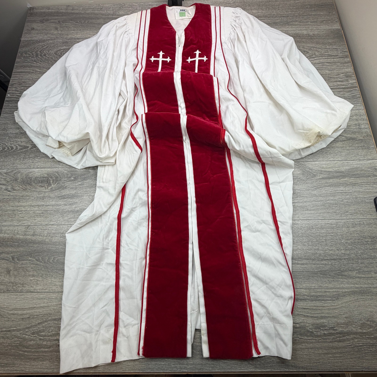 Vintage Murphy Robes Clergy Pulpit Robe Mens 38 White Red Velvet Cross USA Made Vintage Murphy Robes Clergy Pulpit Robe Mens 38 White Red Velvet Cross USA Made