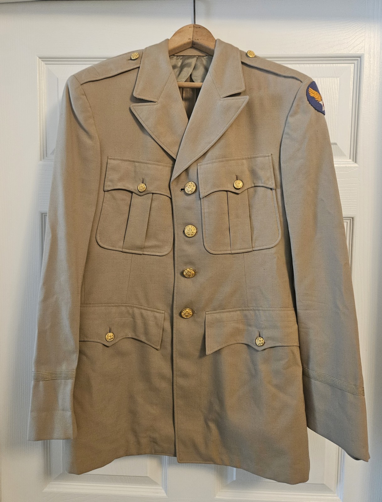 Rare Original Tailored WW11 US Army Air Force Officer's Jacket "No Holes" Rare Original Tailored WW11 US Army Air Force Officer's Jacket "No Holes"