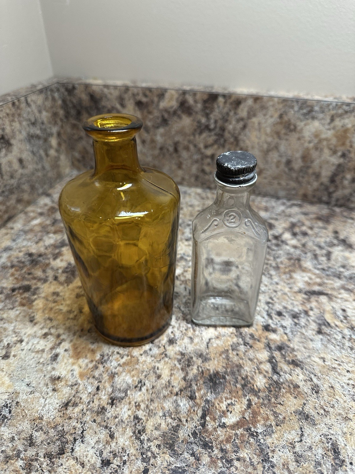 2 Vintage Mini Bottles 1 Made In Illinois USA 1 Made In Japan 2 Vintage Mini Bottles 1 Made In Illinois USA 1 Made In Japan