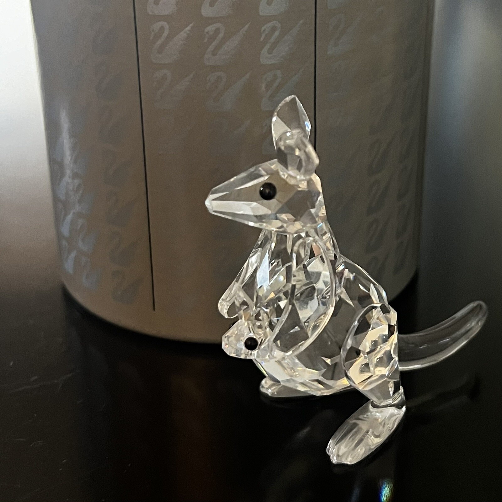 Swarovski Crystal Mother Kangaroo With Baby Figurine Box & COA 7609NR000001