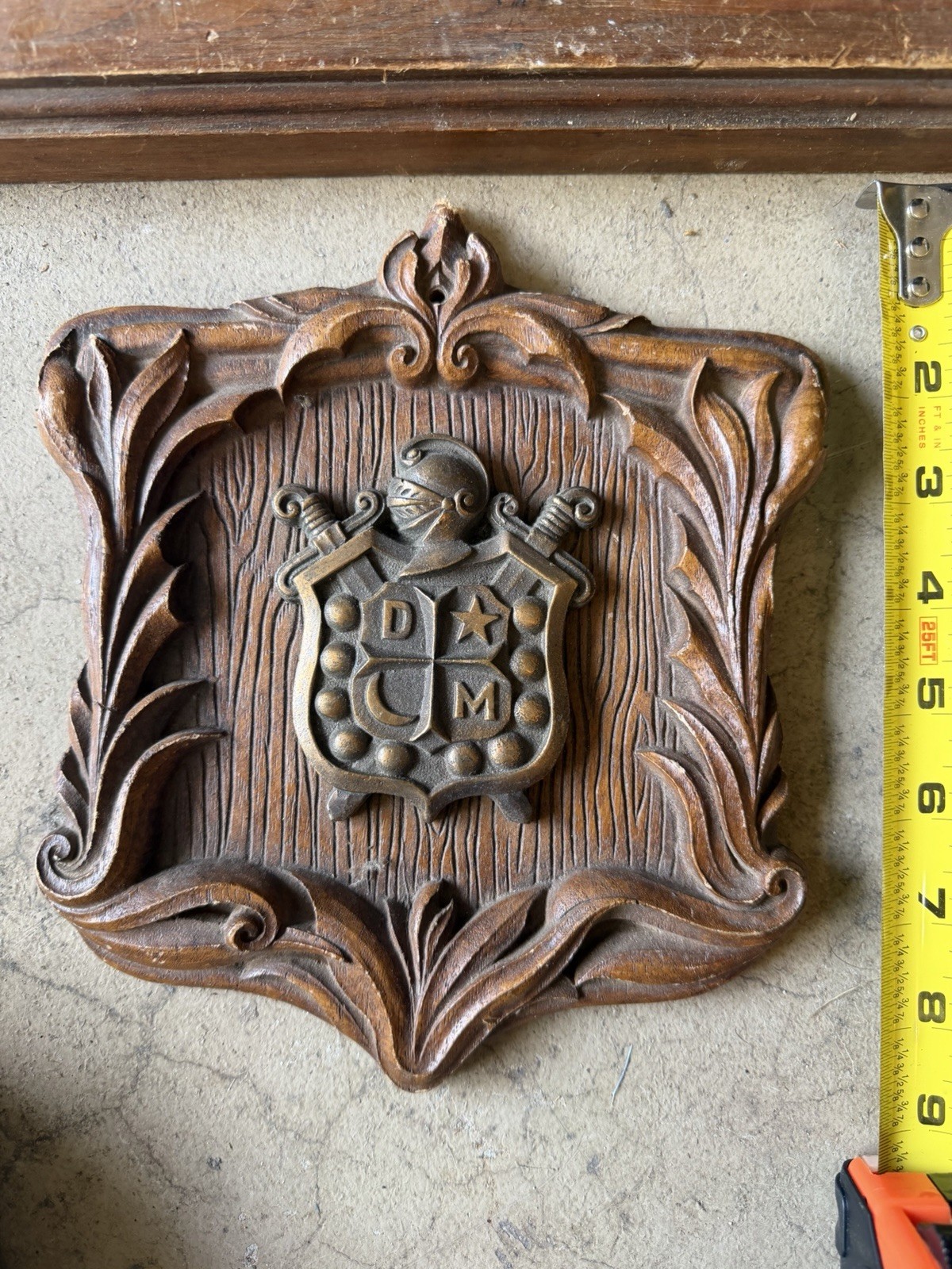 Vintage 1947 MASCO Newark Heraldic Crest Wall Plaque Knight Shield Vintage 1947 MASCO Newark Heraldic Crest Wall Plaque Knight Shield