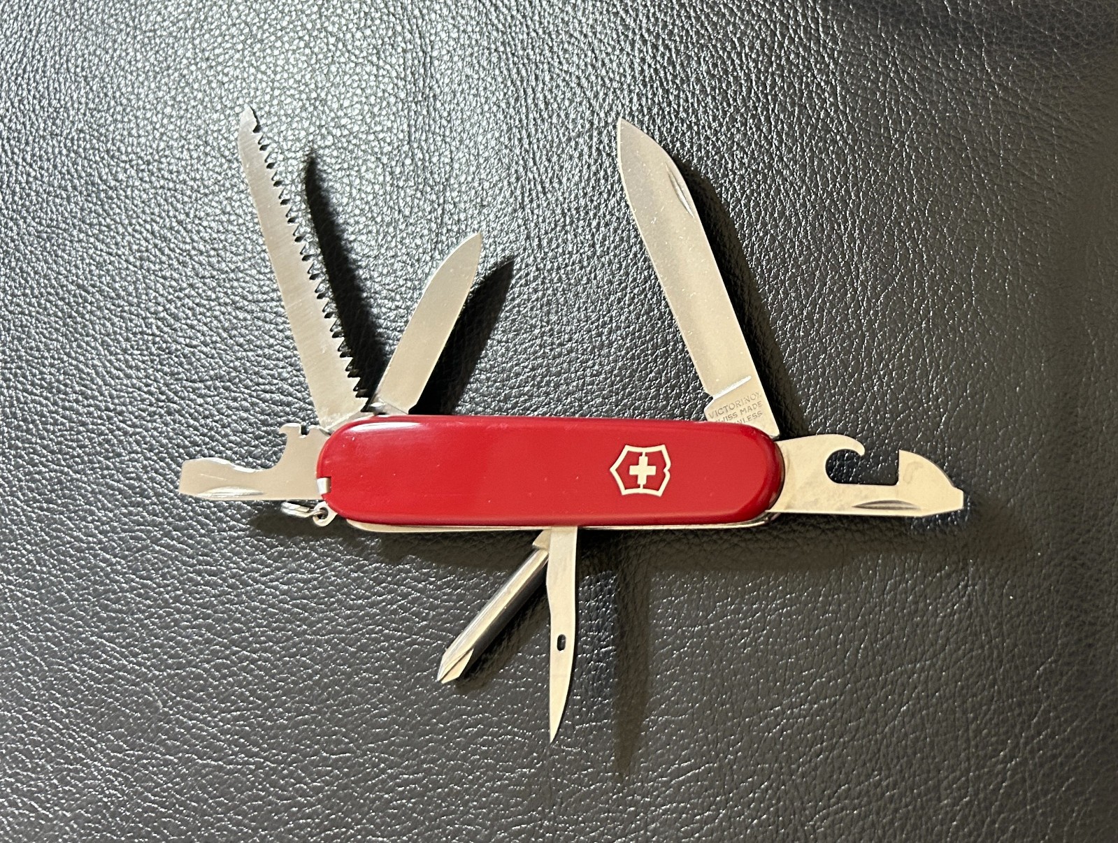 Victorinox HIKER Swiss Army Knife - Red - 91mm