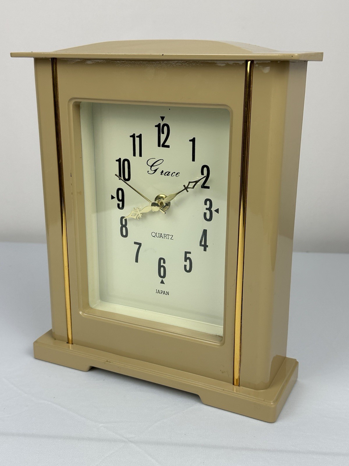 Vintage MCM Japan Quartz Mantel Clock By Grace Tested Works Vintage MCM Japan Quartz Mantel Clock By Grace Tested Works