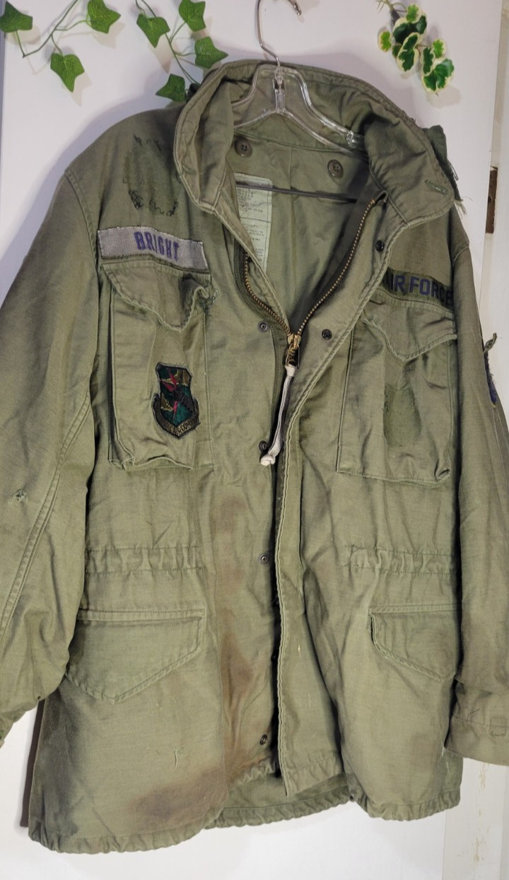 VTG 70's Vietnam US Army Military M-65 Men's M Airforce Patch Field Coat Jacket VTG 70's Vietnam US Army Military M-65 Men's M Airforce Patch Field Coat Jacket