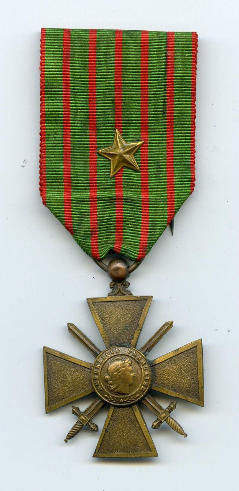 WWI FRANCE French CROIX DE GUERRE 1914-1917 War Medal Complete with Hanger WWI FRANCE French CROIX DE GUERRE 1914-1917 War Medal Complete with Hanger