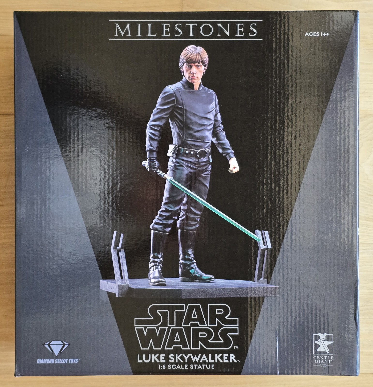 Star Wars: Milestones - Luke Skywalker 1:6 Scale Statue by Gentle Giant Star Wars: Milestones - Luke Skywalker 1:6 Scale Statue by Gentle Giant