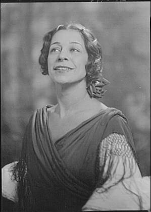 Photo:La Argentina 1928 Portrait Photograph Dancer in Costume Photo:La Argentina 1928 Portrait Photograph Dancer in Costume