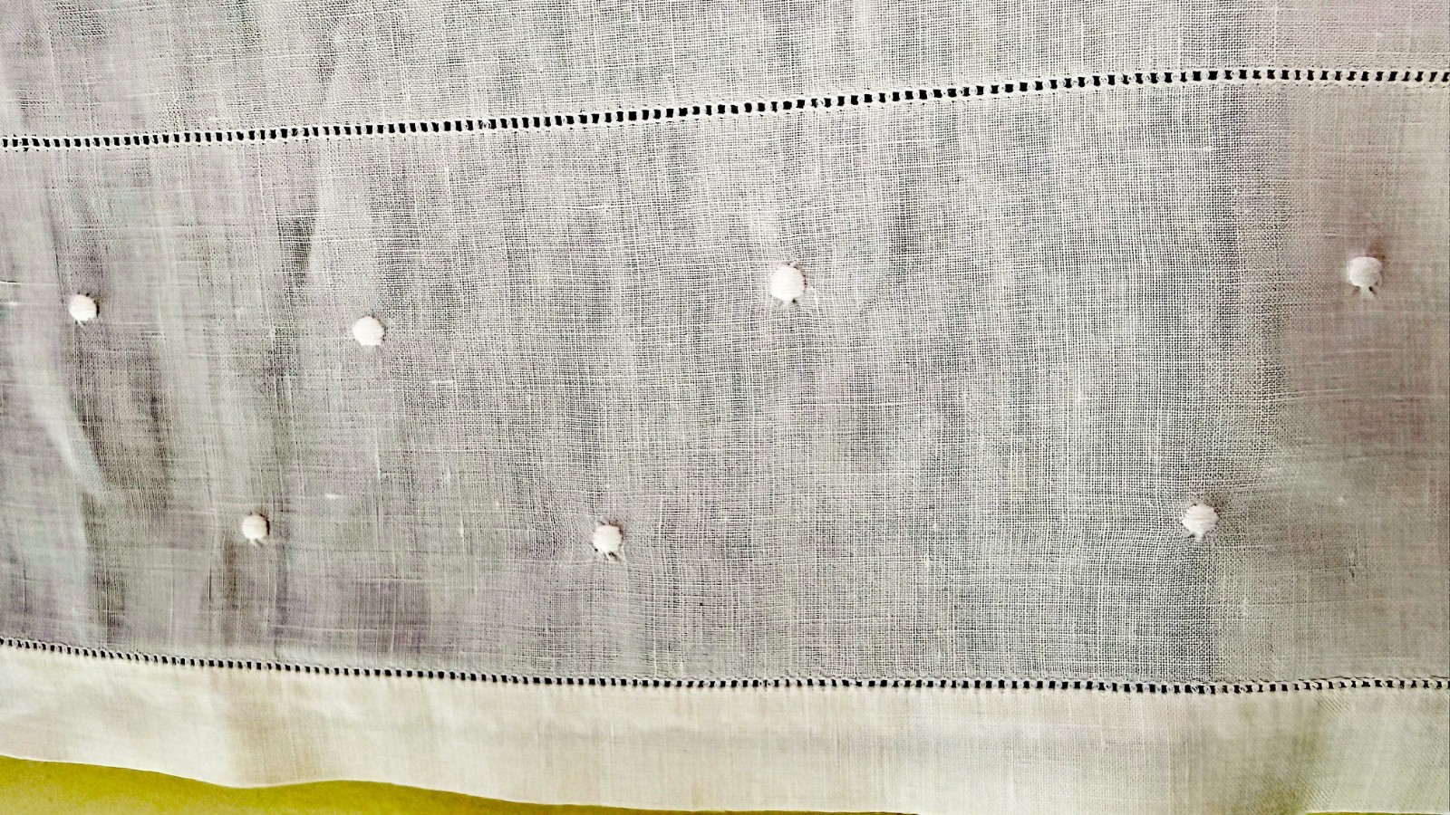 Vintage White Linen Tablecloth Teacloth w/ Hemstitching & Embroidered Dots B508 Vintage White Linen Tablecloth Teacloth w/ Hemstitching & Embroidered Dots B508