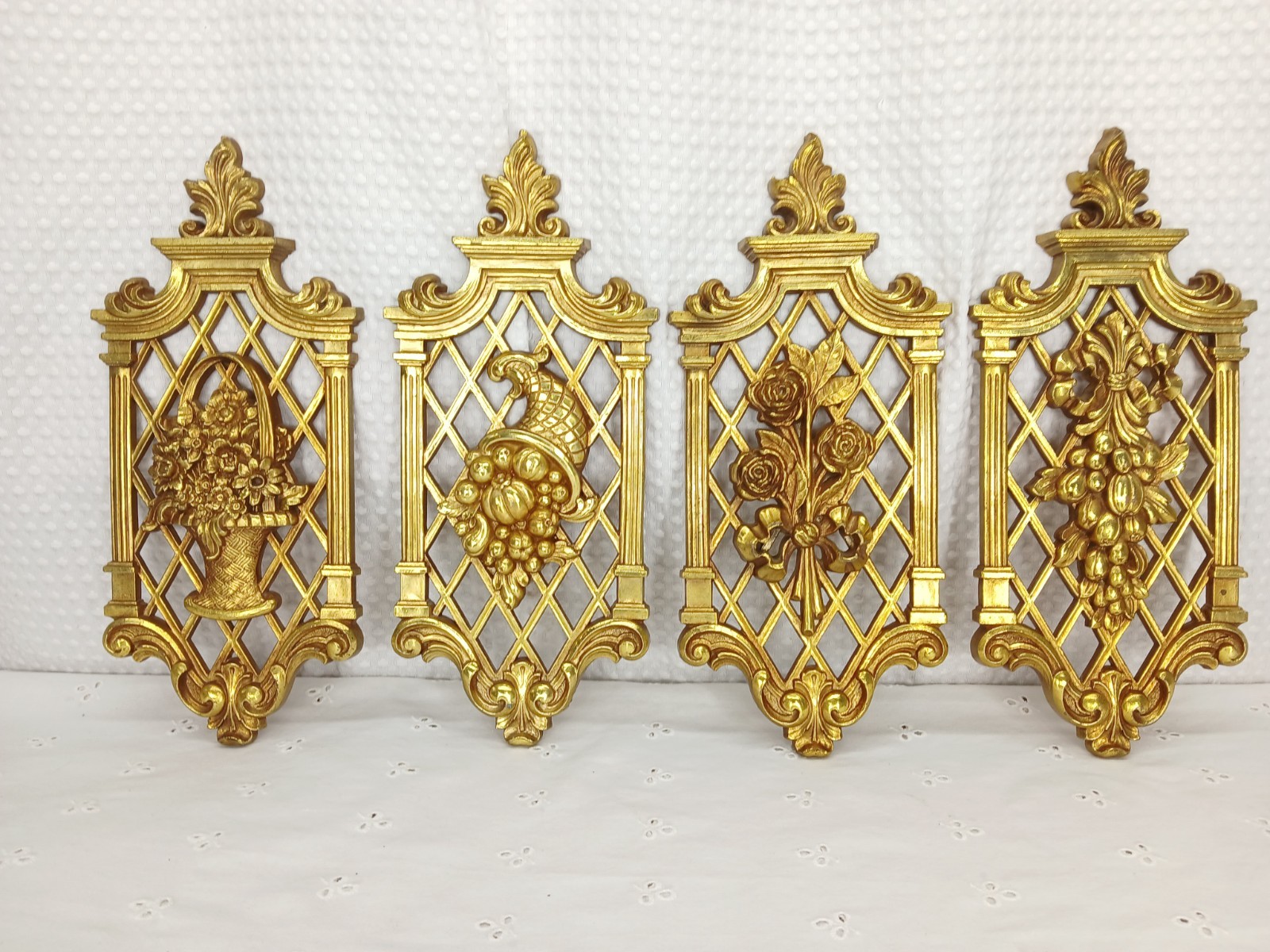 VINTAGE 1971 FOUR SEASONS SYROCO WOOD WALL PLAQUES SET OF 4 FLORAL VINTAGE 1971 FOUR SEASONS SYROCO WOOD WALL PLAQUES SET OF 4 FLORAL
